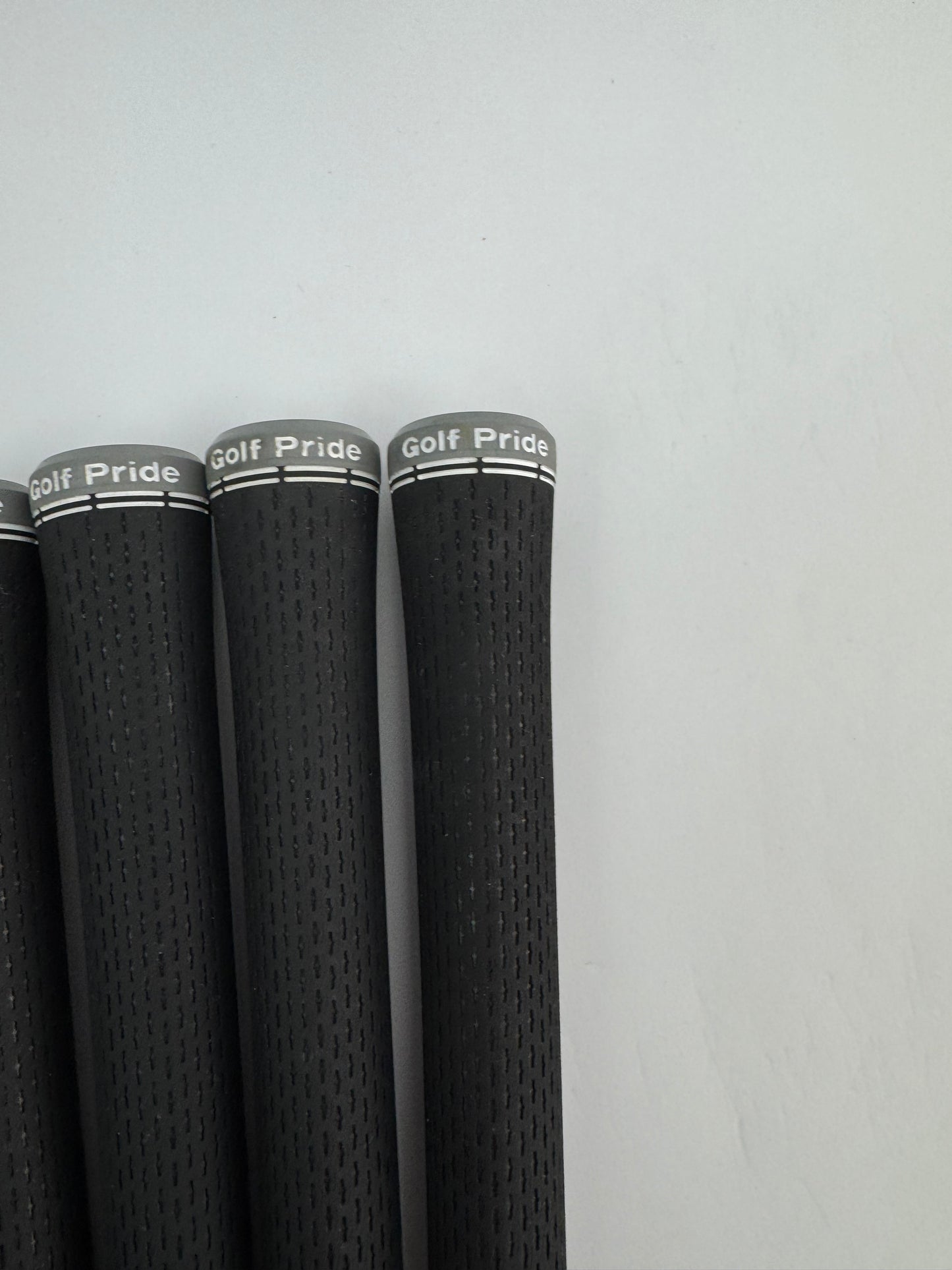 Golf Pride Midsize Tour Velvet 360 Soft Grips (7) Black /Grey /Pulled /25305