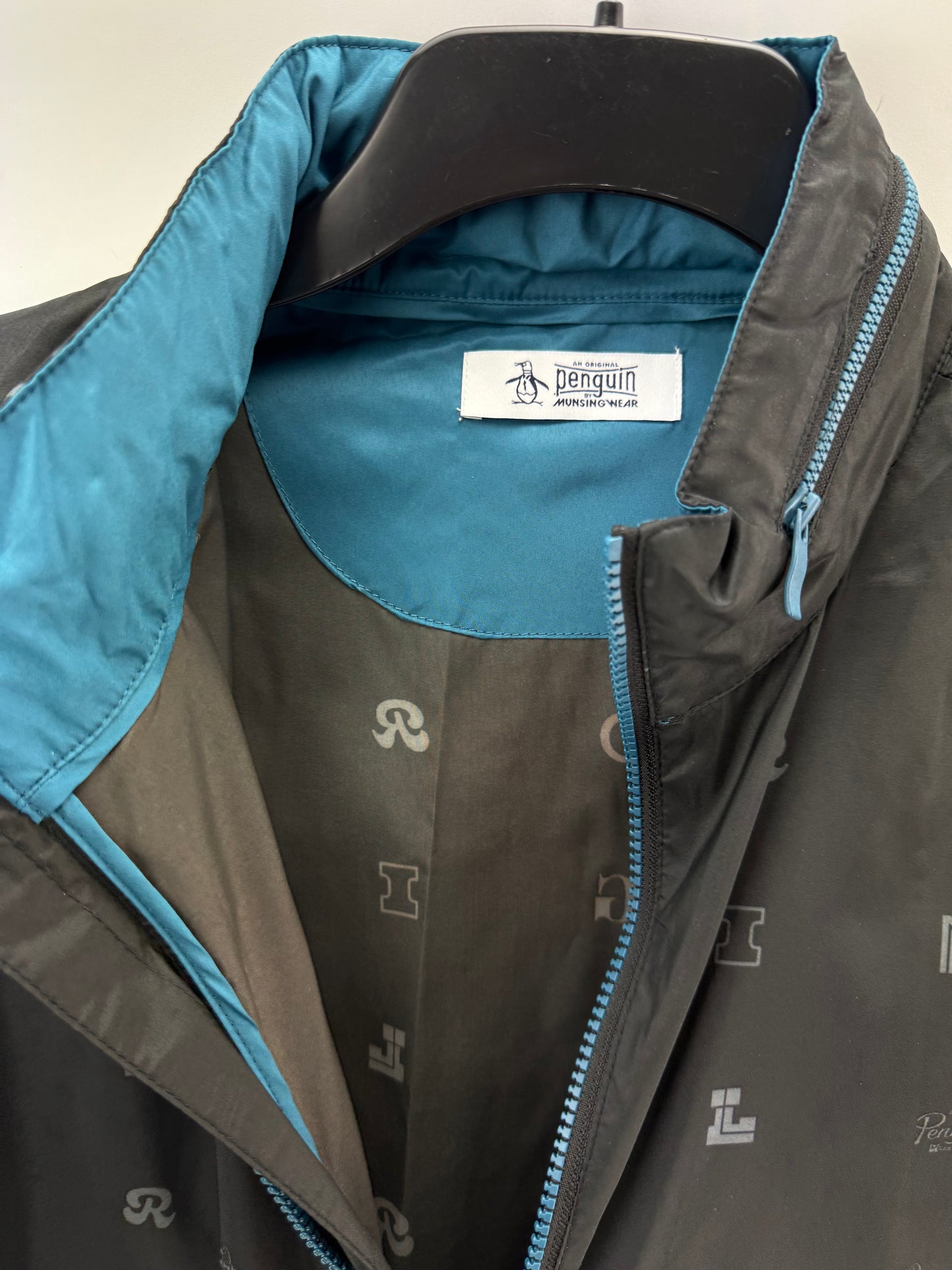 Penguin Original Golf Wind Jacket Logo Print Hood Lightweight UK XL /New /24155