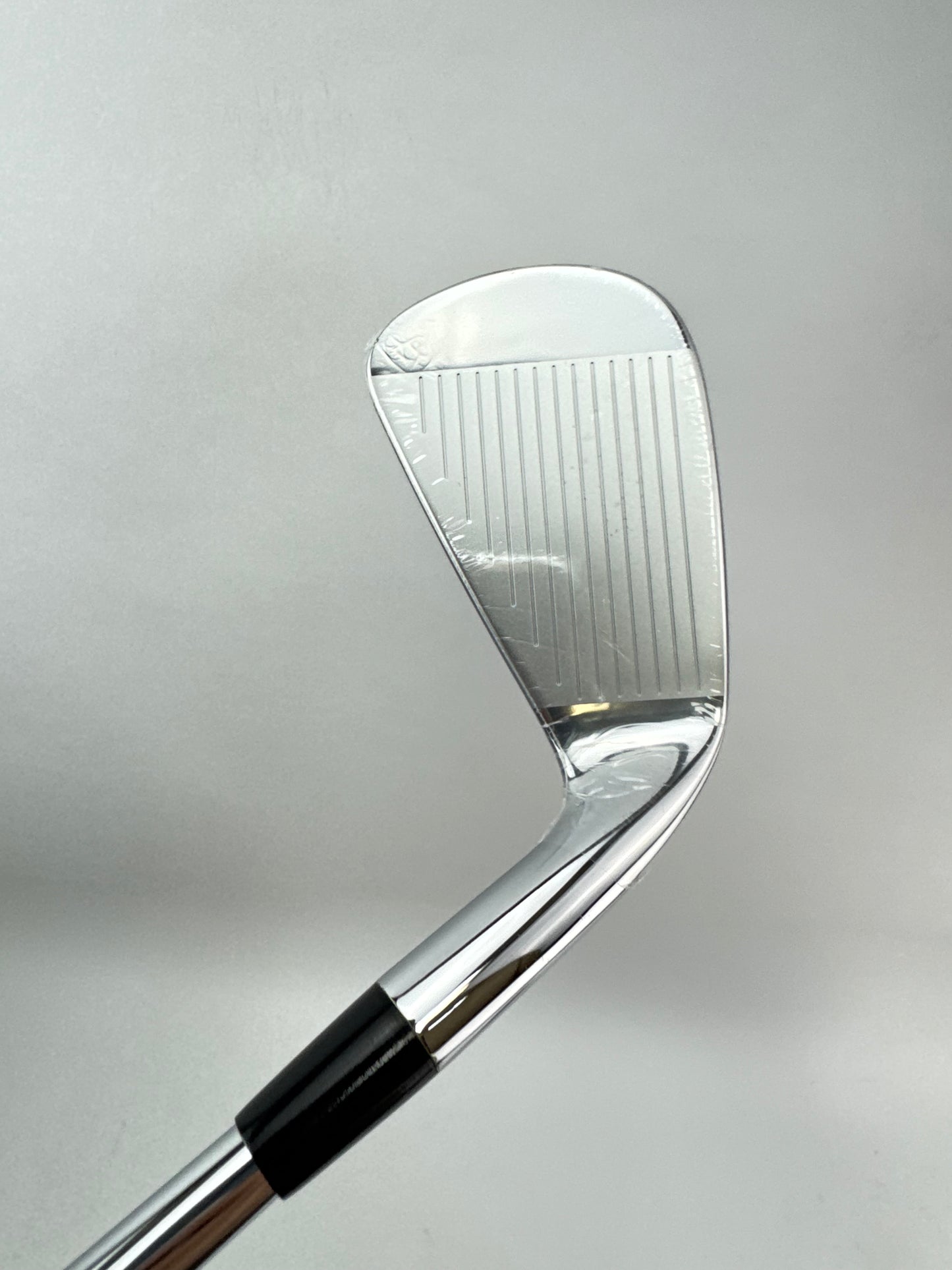Cobra MIM Tour 6 Iron 29* KBS $-Taper 110 Regular Steel /Left Handed /22235