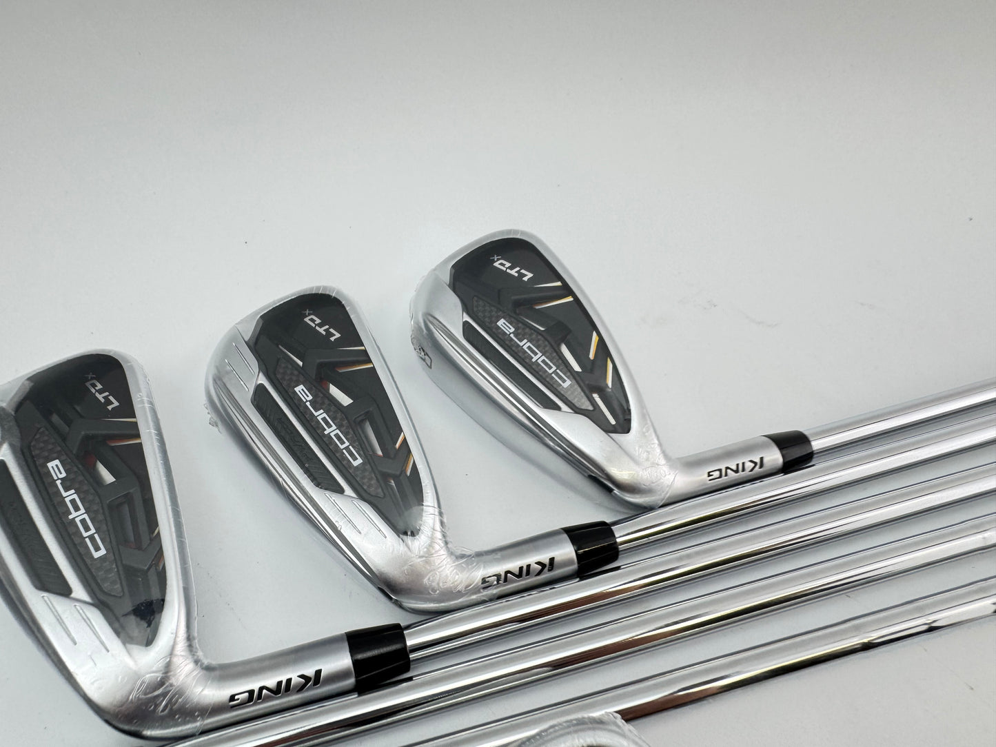 Cobra LTDx Irons Left Handed 4-PW+GW+SW KBS Tour 90 Regular Steel /New /24704