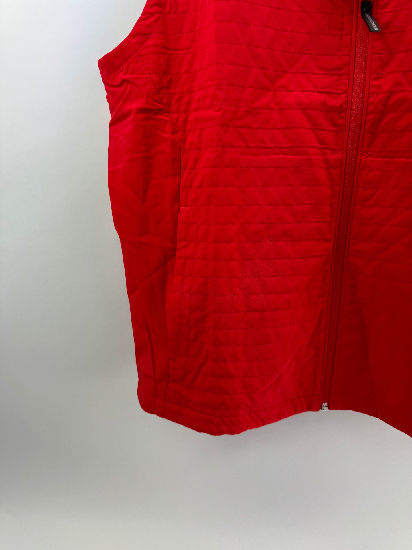 Under Armour Drive Pro Storm Gilet Lightweight Insulated UK Large /Red /24244