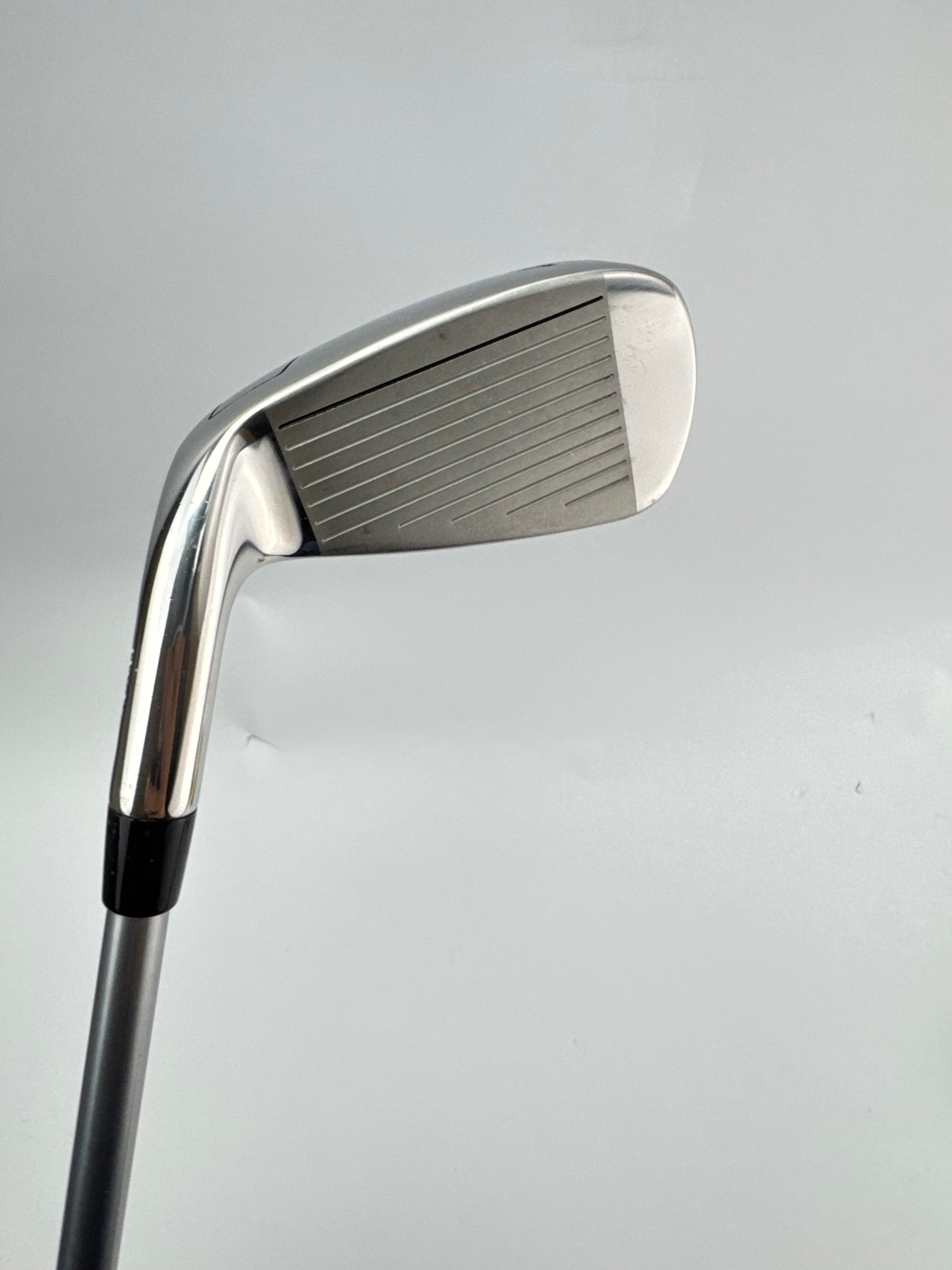 Wilson Launchpad 4 Iron 21* Aldila Rogue 75 Regular Graphite /Right /27810