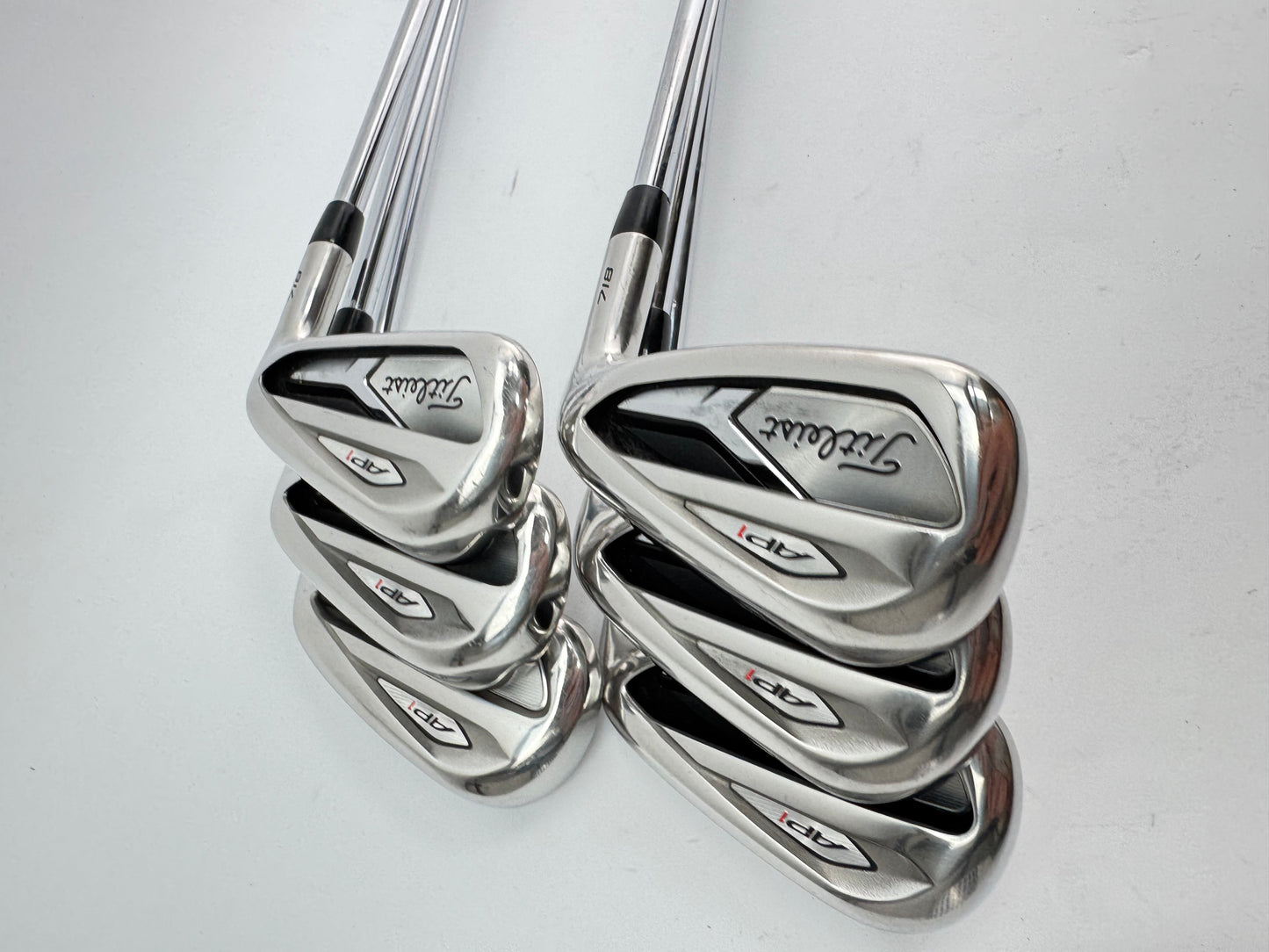 Titleist AP1 718 Irons 5-PW Amt Red R300 Regular Steel /1* Flat/New Grips /26237