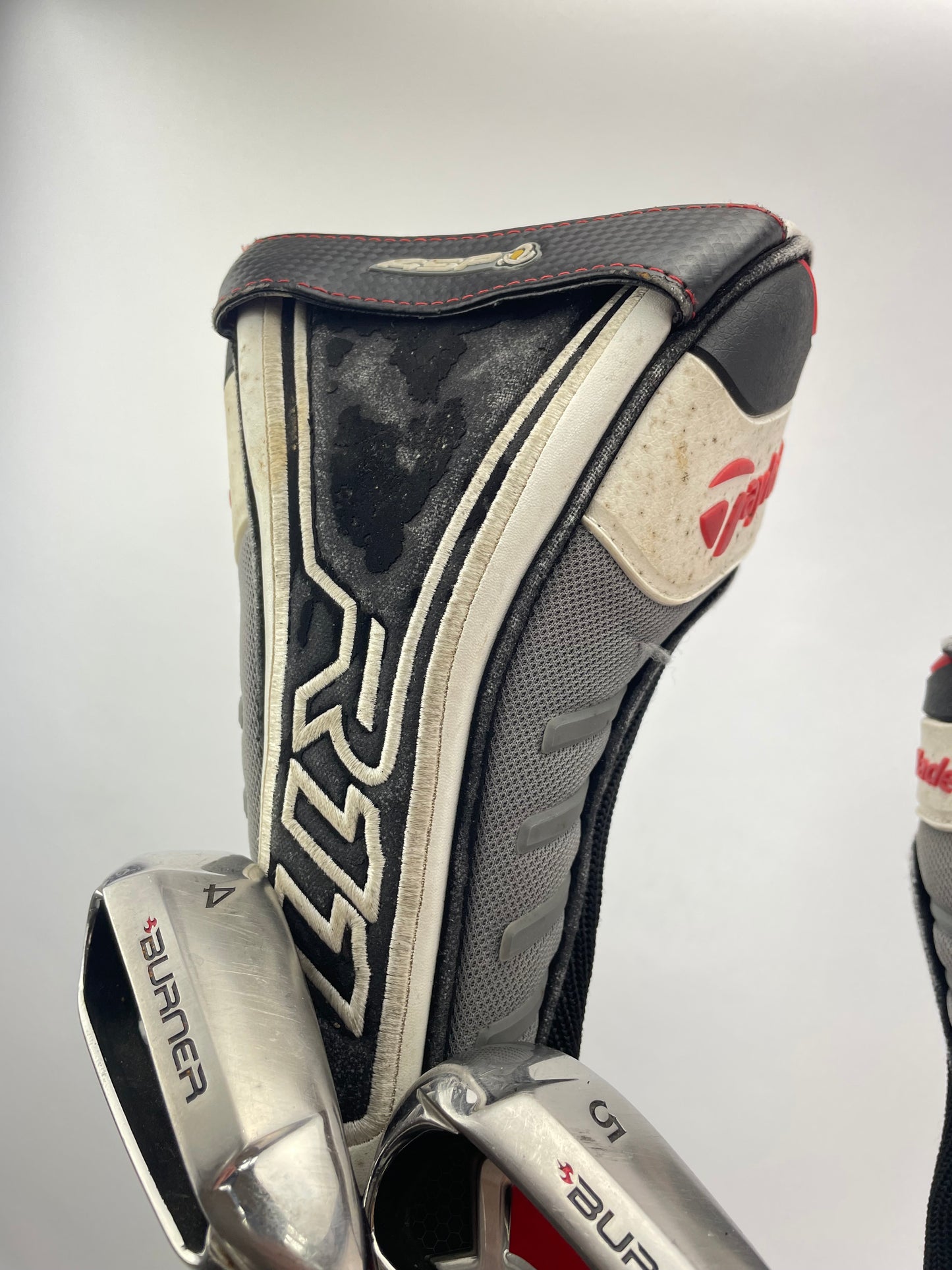 Taylormade Golf Package Set 11 Clubs Stiff Flex /Right /New Grips /Stand Bag