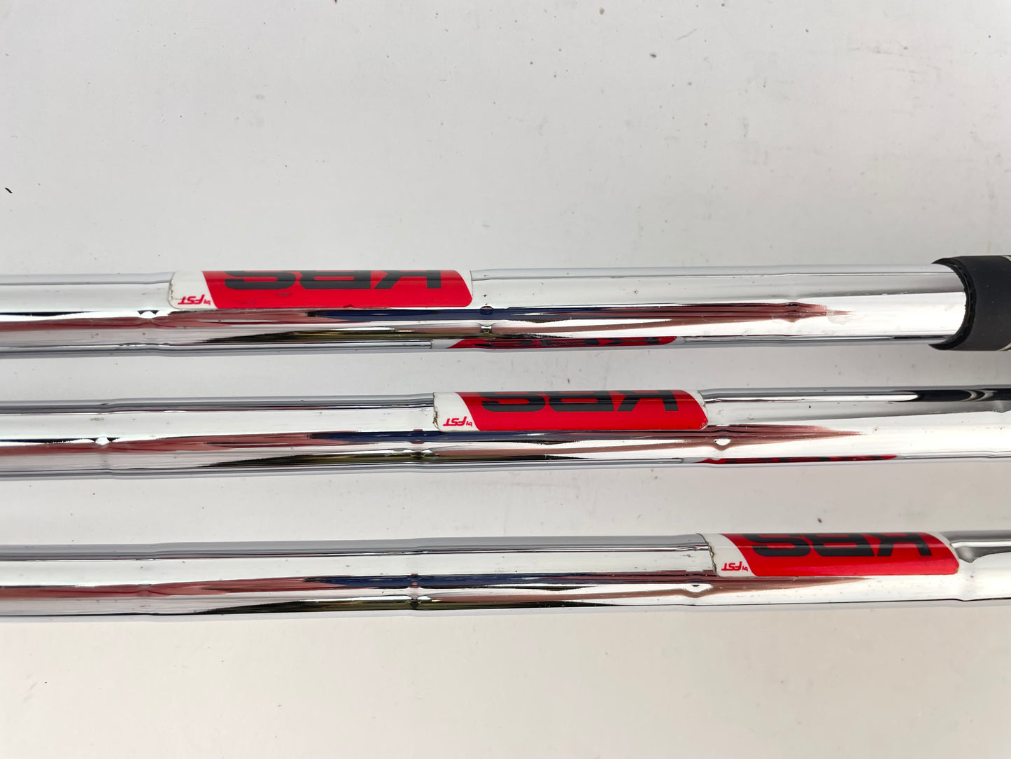 Wilson Staff D7 Iron Set KBS Tour 80 Uniflex Steel /Right Handed /Lamkin /26981