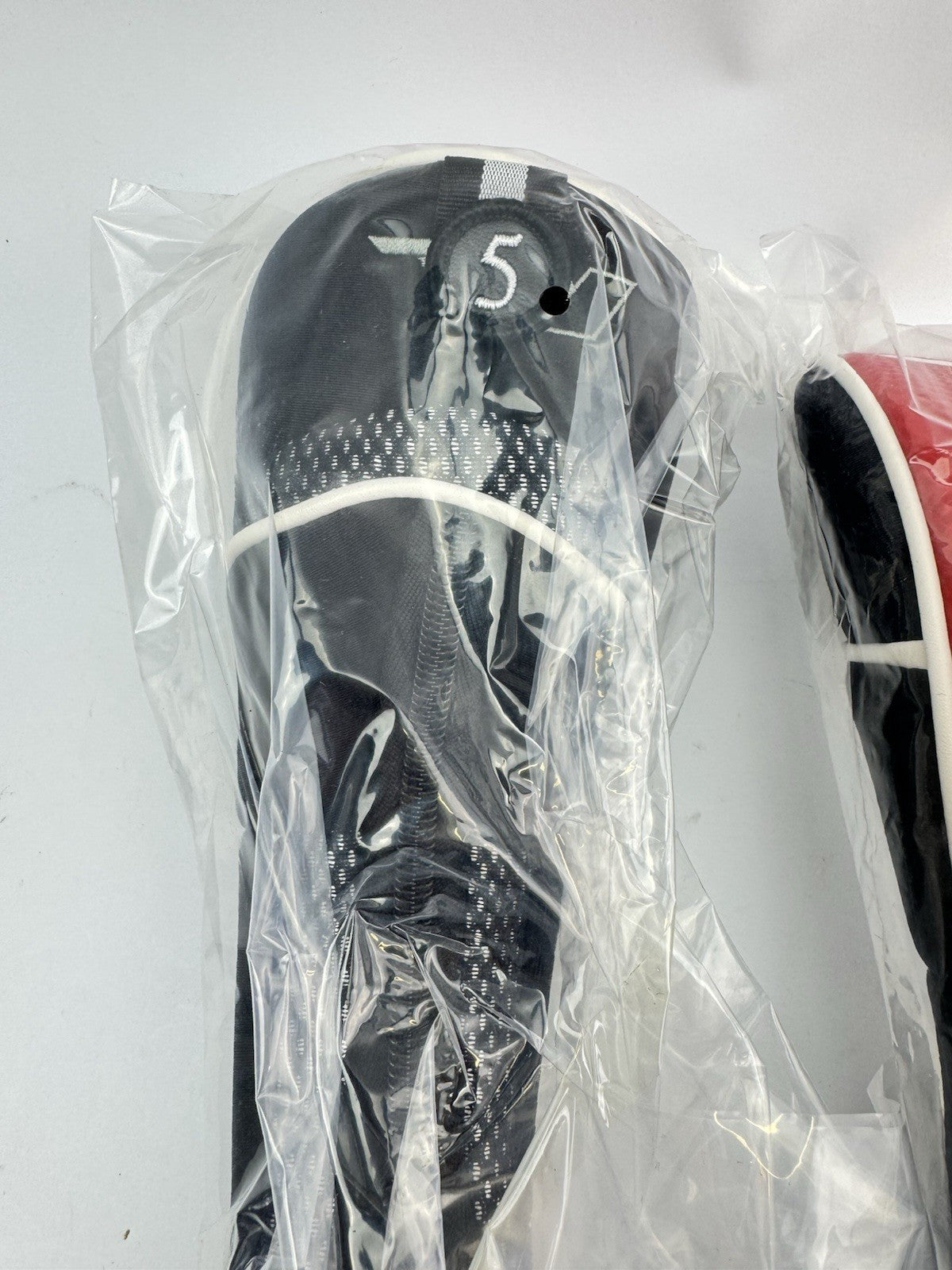 Golf Hybrid Headcover Set (2) Sterling Irons /Black/Red/White /Zip Closer /New6