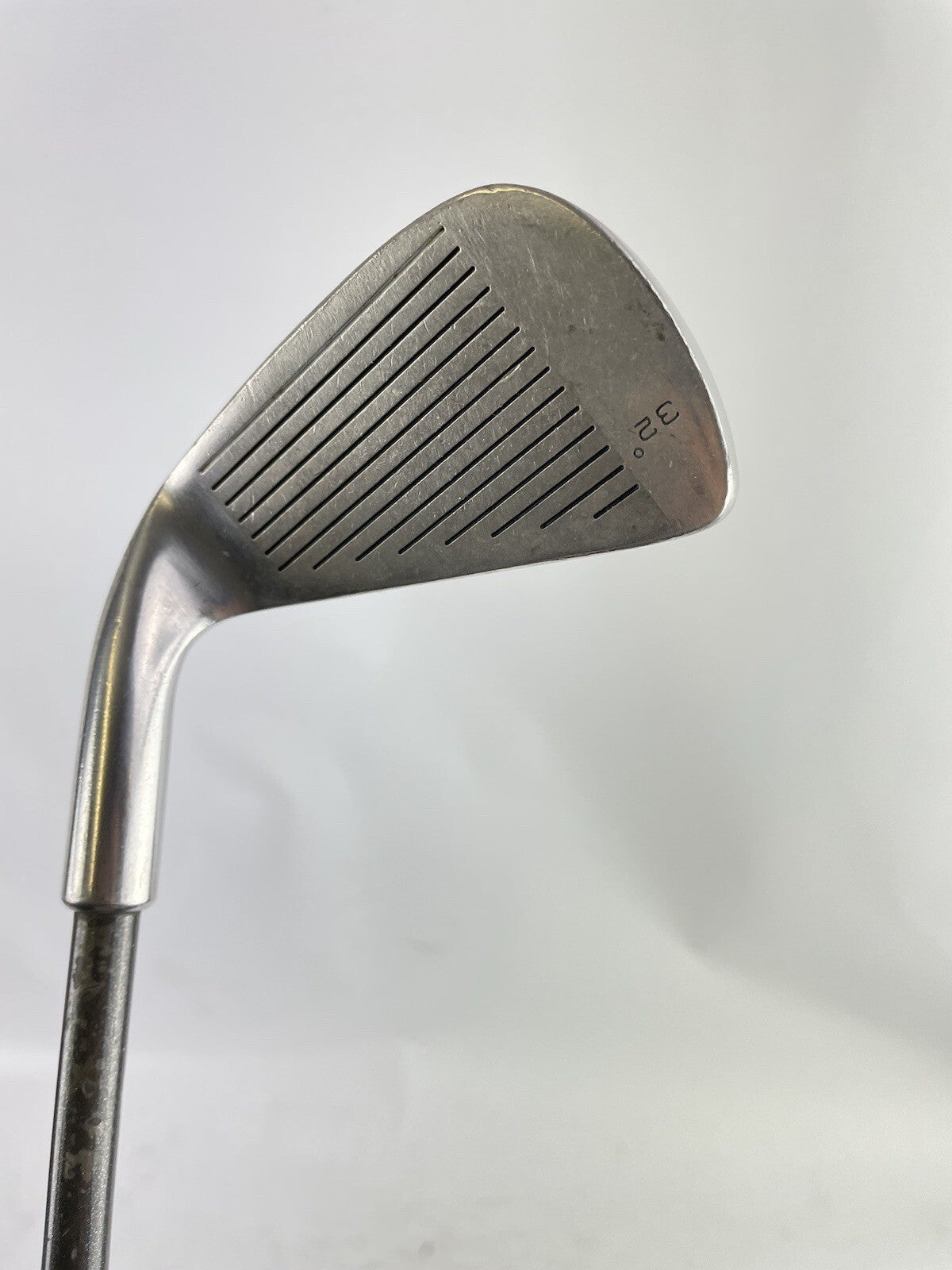 MDD Golf 6 Iron Offset 32* Boron Graphite Stiff Flex /Right /New Grip /844211