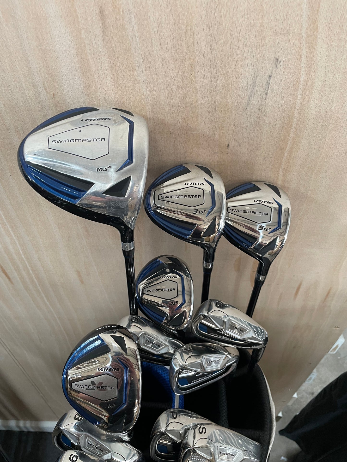John Letters Package Set 13 Clubs Regular Flex /Right /New Grips /Stand Bag