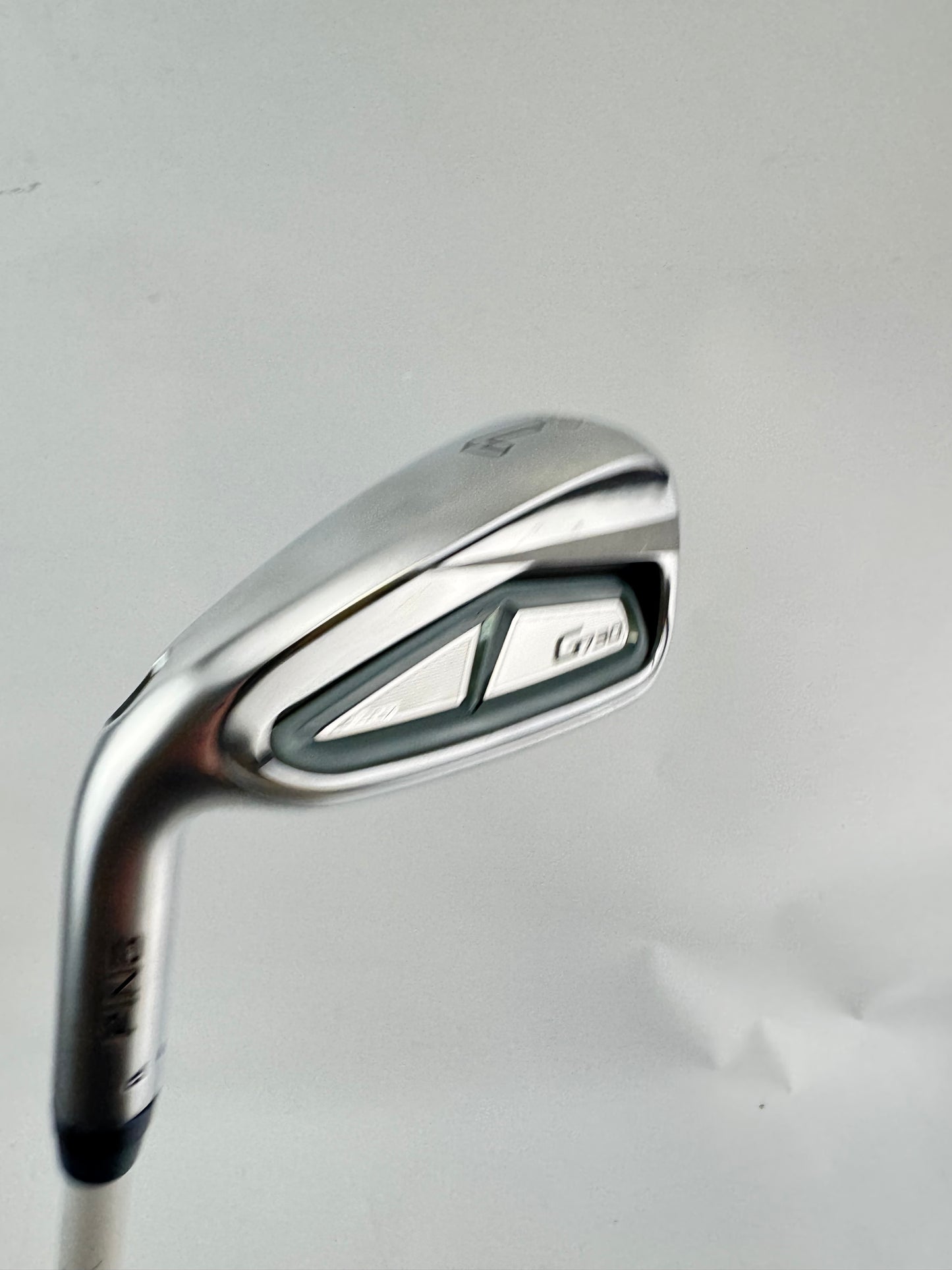 Ping G730 Women’s 7 Iron Left Handed Black Dot ULT250 Graphite /Demo /22870