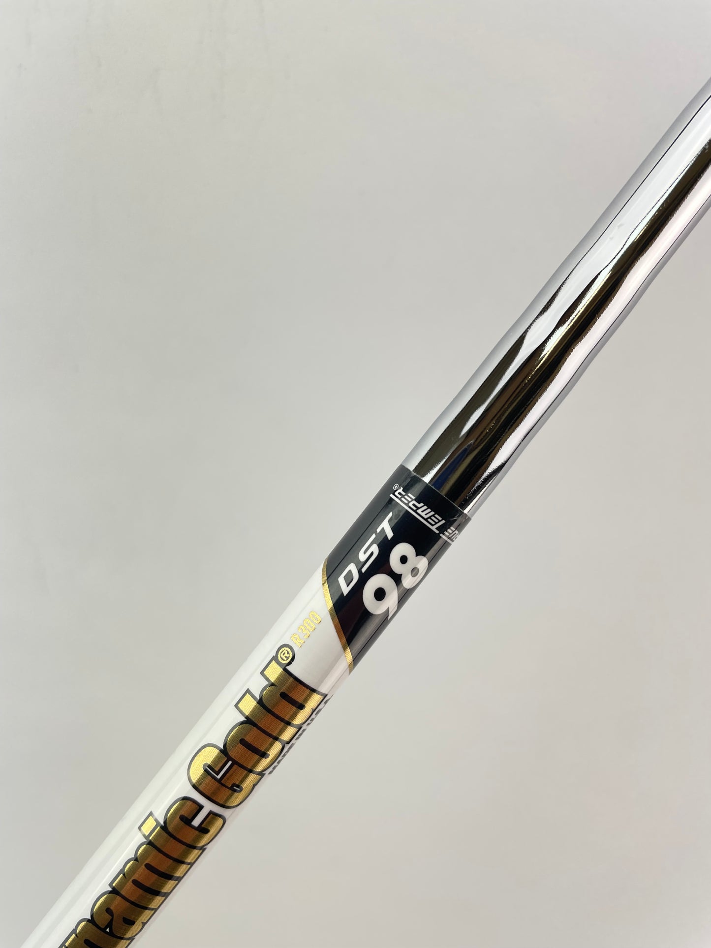 Dynamic Gold DST 98 Iron Shaft R300 Regular Flex Steel 36” /0.355 Tapered /23632