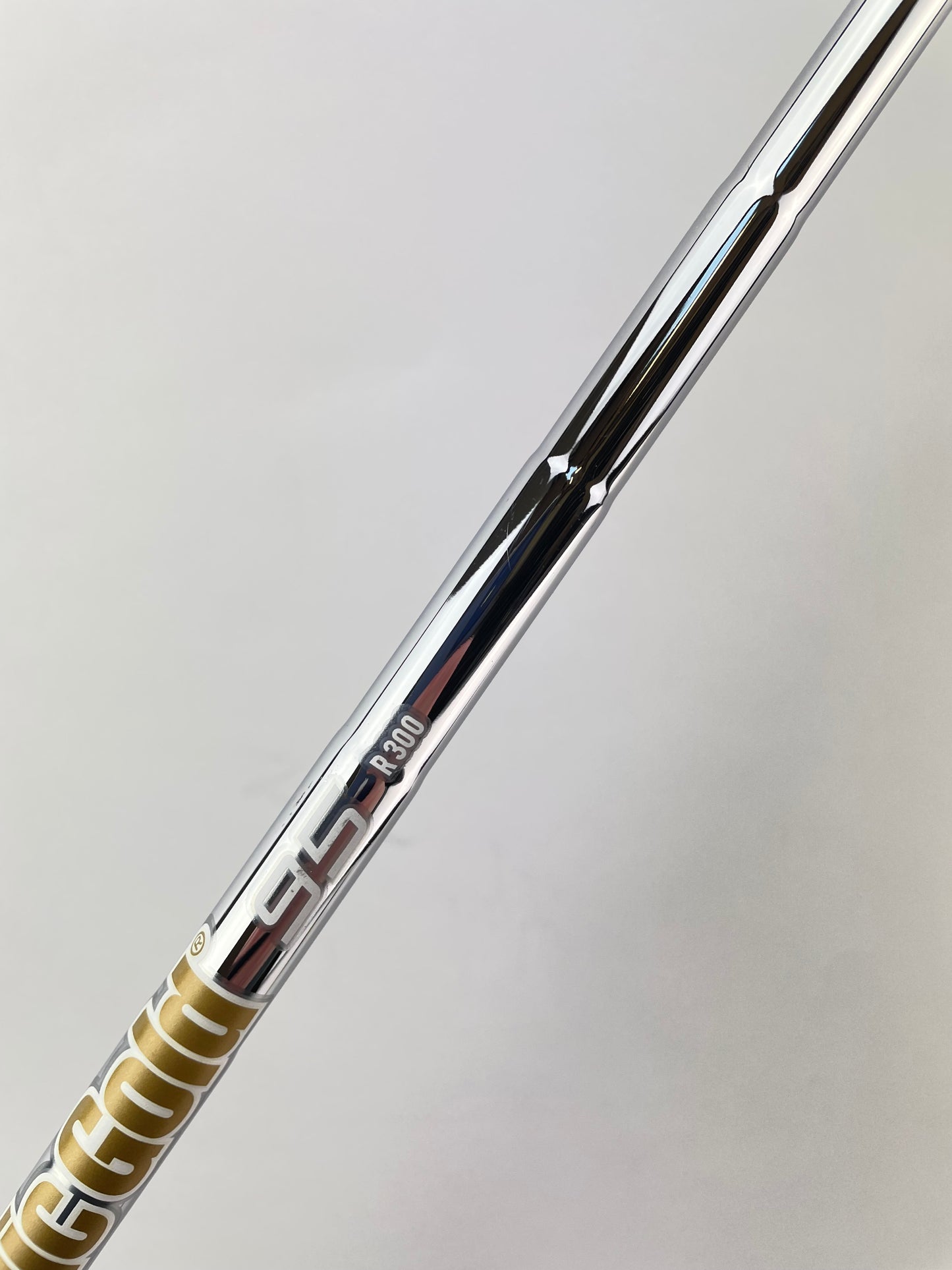 Dynamic Gold 95 Iron Shaft R300 Regular Flex Steel 35.5” /0.355 Tapered /23493