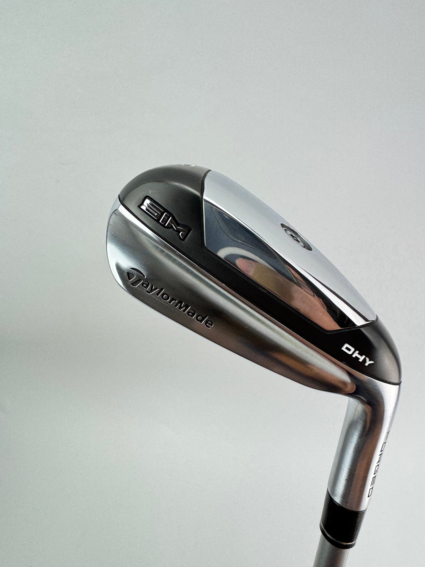 Taylormade Sim DHY 2 Iron 17* Diamana 90 Stiff Graphite /Right Handed /25066