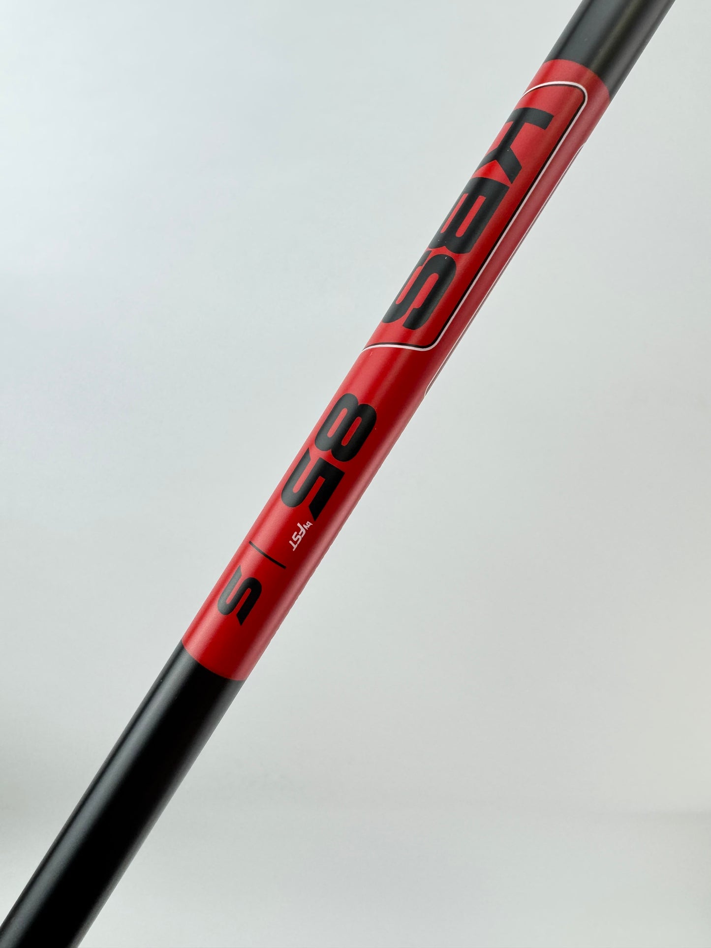 Cobra One Length 4 Iron F8 KBS Tour Graphite 85 Stiff Graphite/Right /New /25572