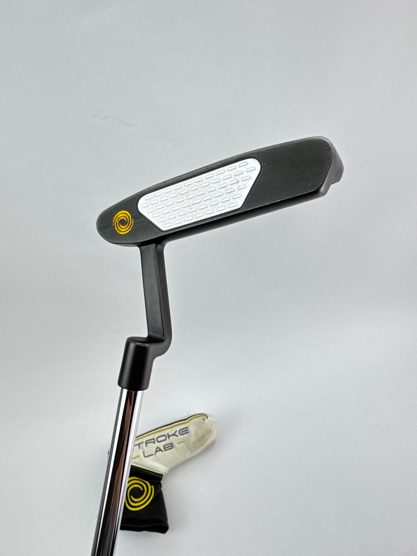 Odyssey Stroke Lab One Putter Blade 33.5” /Right Handed /Headcover /23587