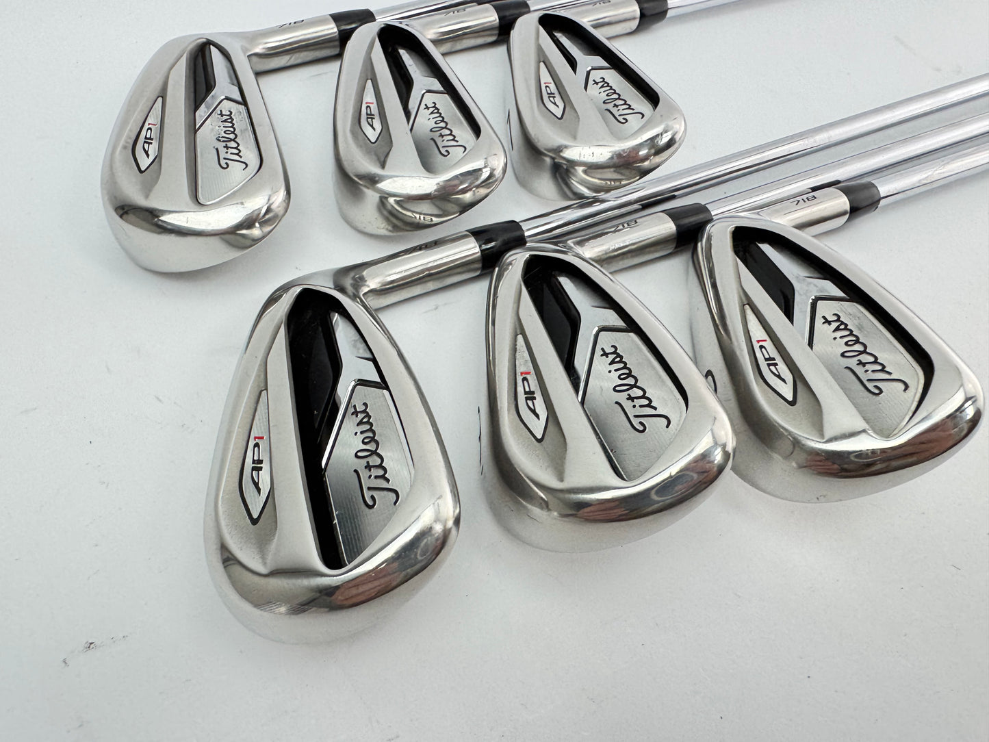 Titleist AP1 718 Irons 5-PW Amt Red R300 Regular Steel /1* Flat/New Grips /26237