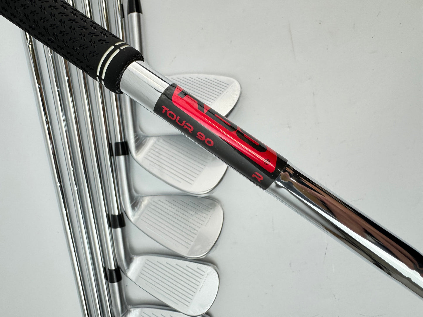 Cobra LTDx Irons Left Handed 4-PW+GW+SW KBS Tour 90 Regular Steel /New /24704