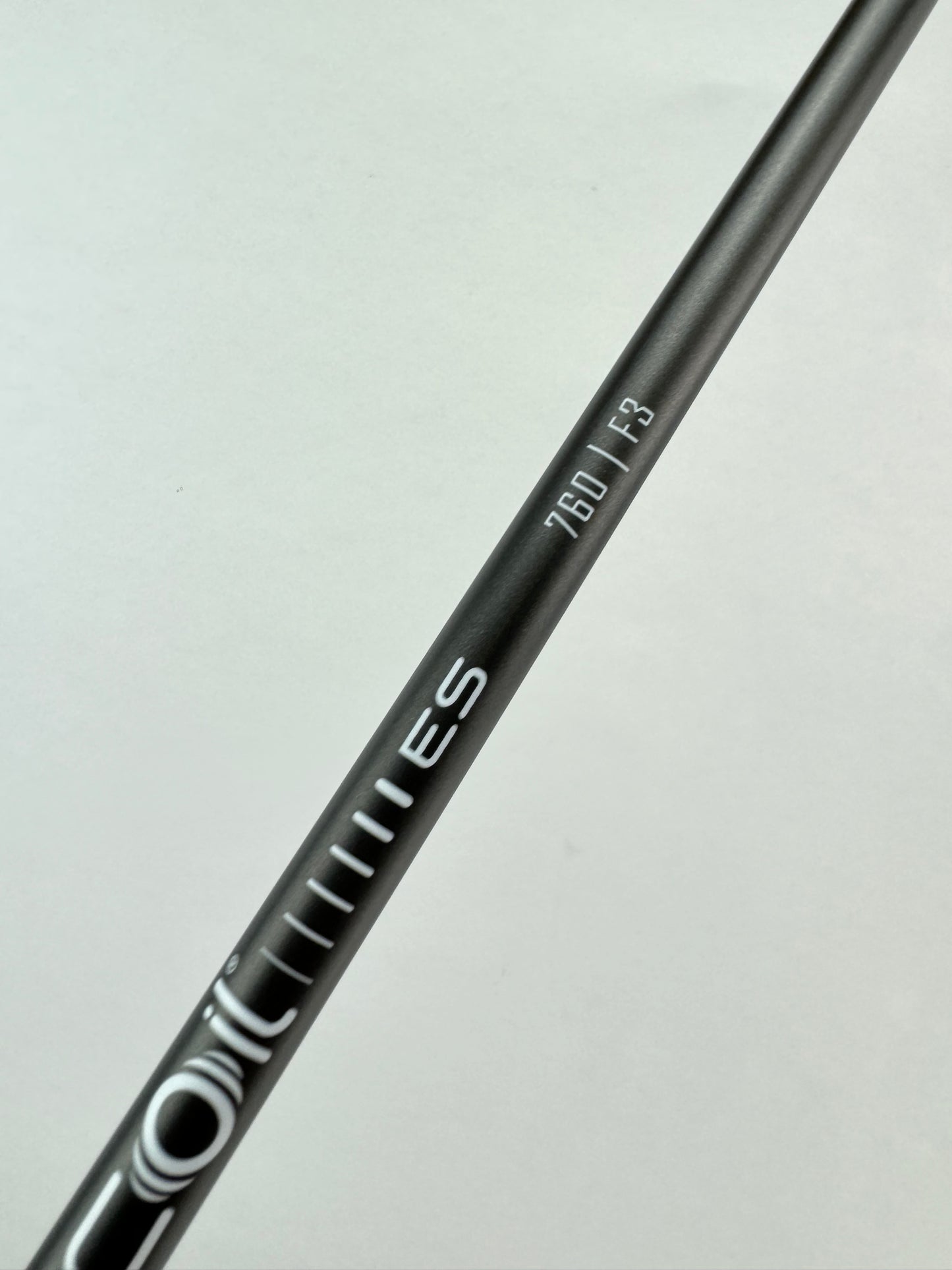 UST Recoil ES 760 Iron Shaft F3 Regular Flex Graphite 35.75” /0.355 Taper/21235