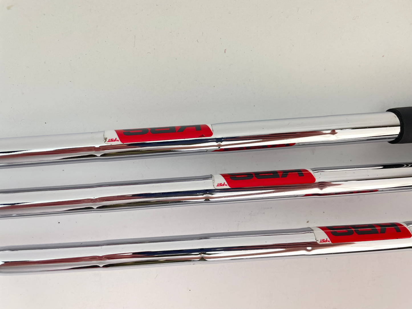 Wilson Staff D7 Iron Set KBS Tour 80 Uniflex Steel /Right Handed /Lamkin /26981