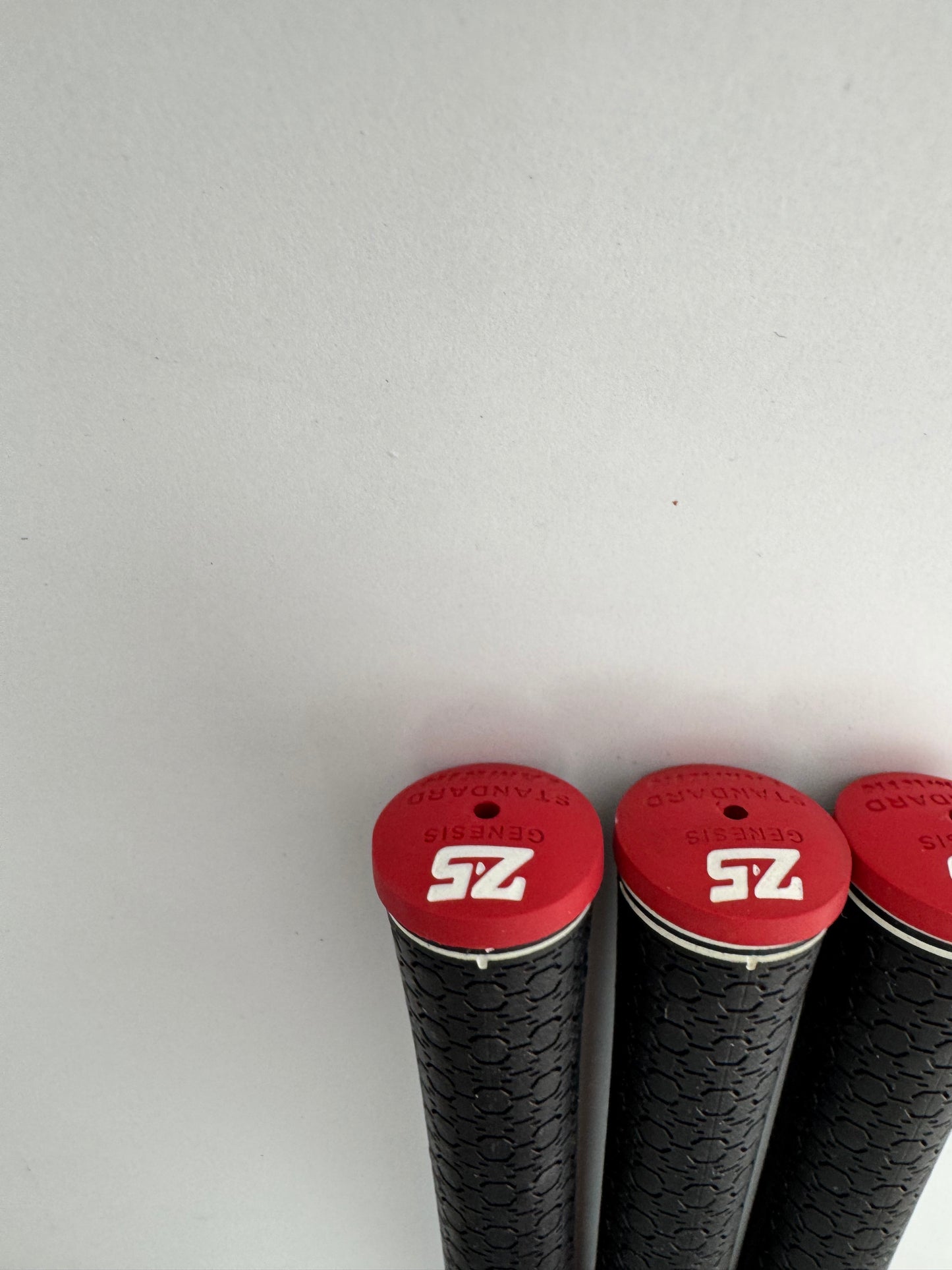 Lamkin Z5 Genesis Callaway Golf Grips (3) /Standard /Black /Red /Pulled /24934