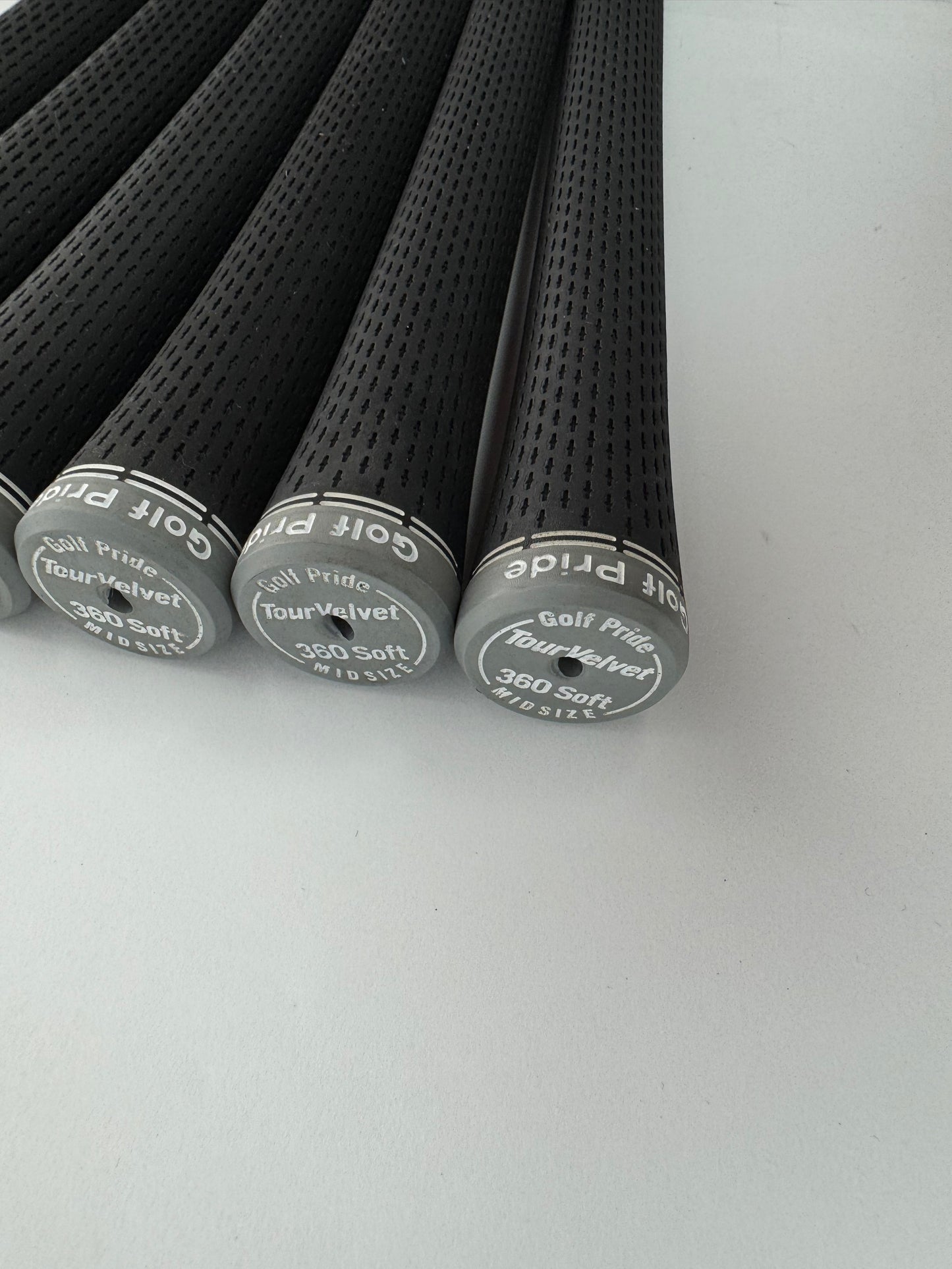 Golf Pride Midsize Tour Velvet 360 Soft Grips (6) Black /Grey /Pulled /25308