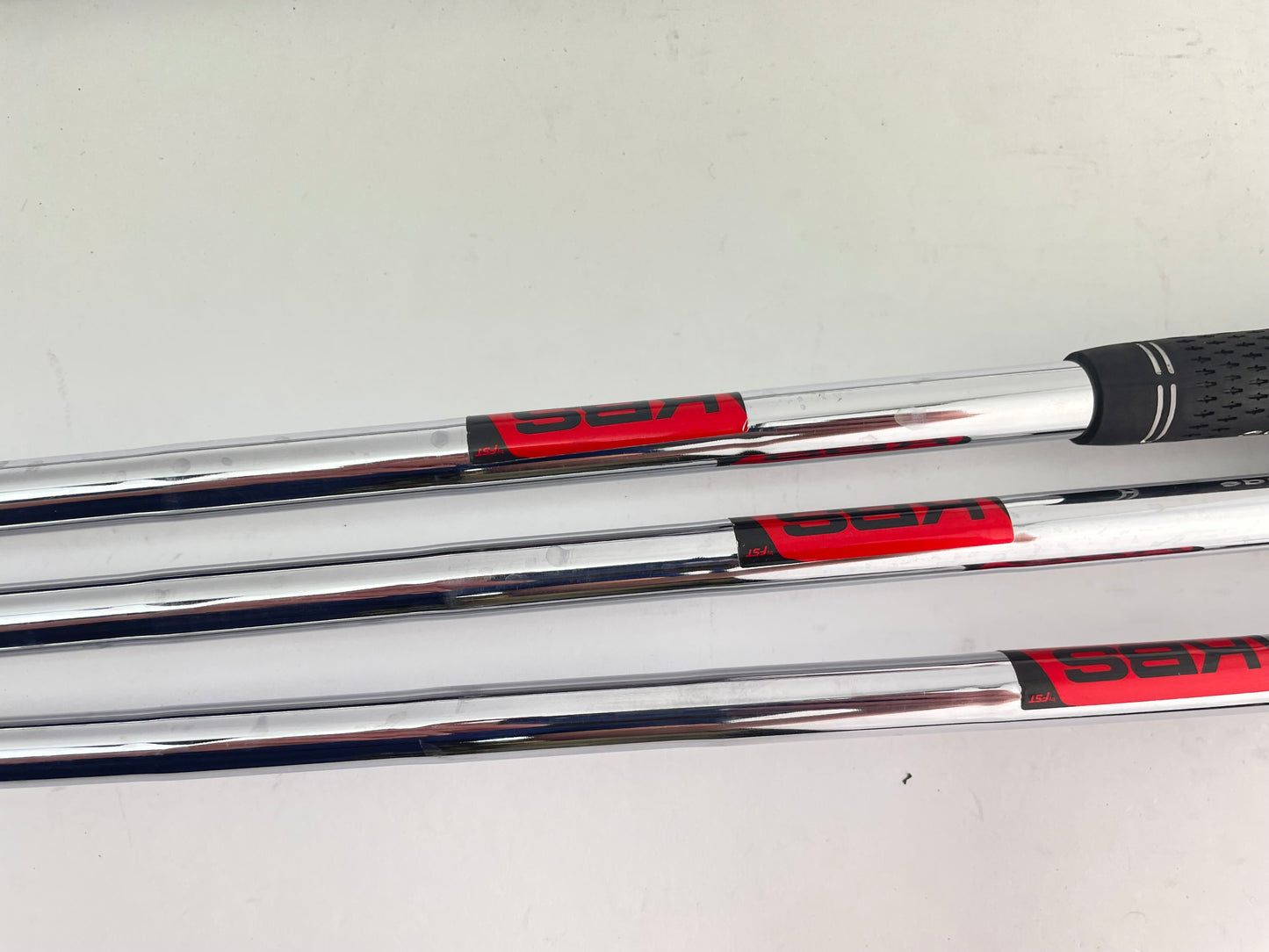 Wilson Staff D9 Irons 5-PW KBS $-Taper Lite 100 Regular Flex Steel /Right /27017
