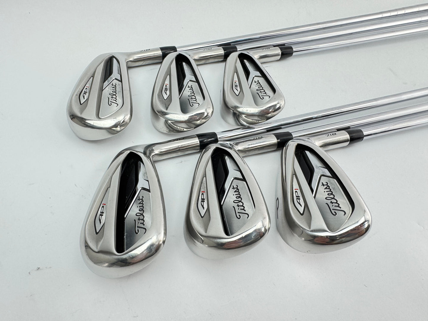 Titleist AP1 718 Irons 5-PW Amt Red R300 Regular Steel /1* Flat/New Grips /26237