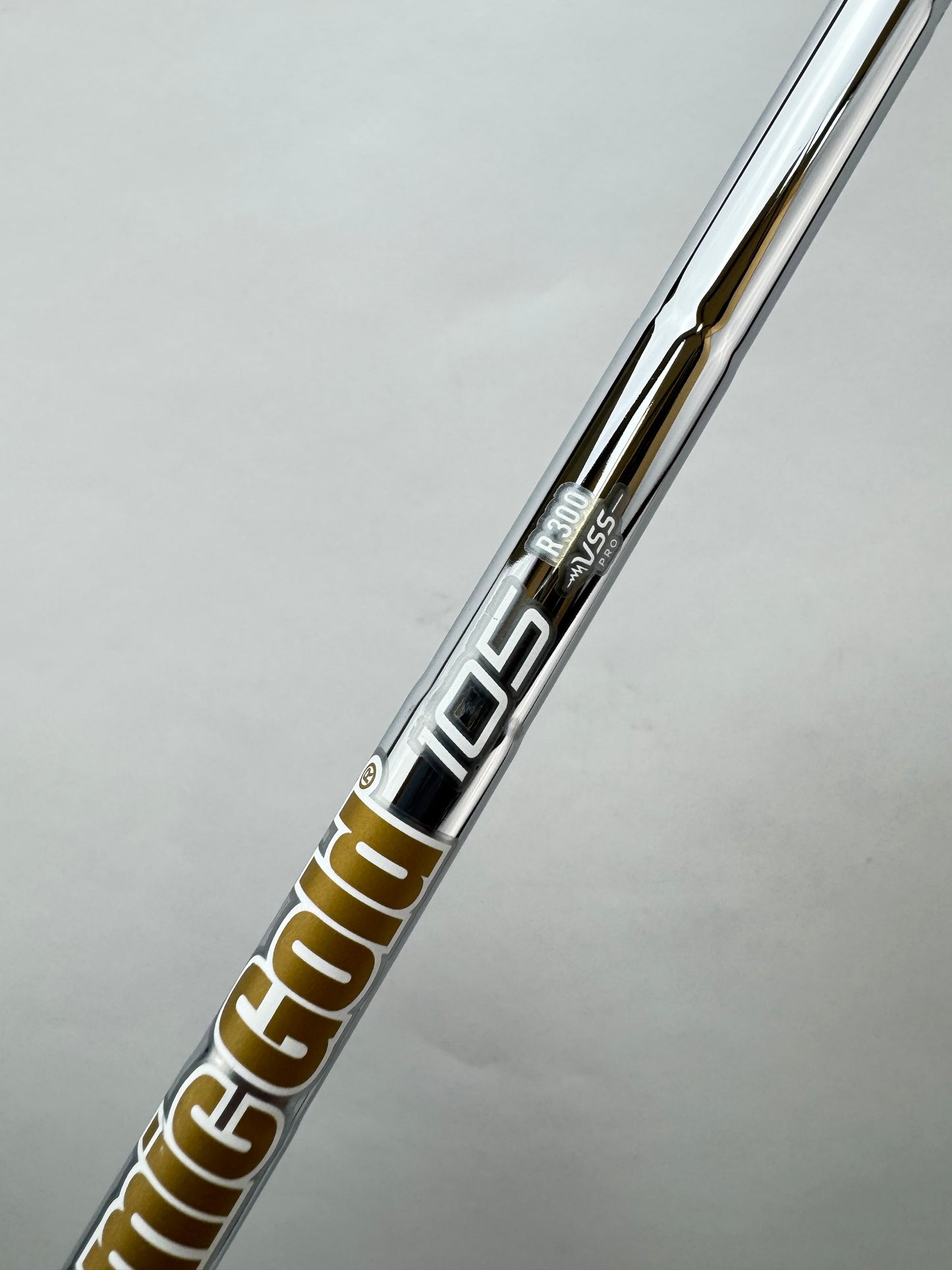 Dynamic Gold 105 Iron Shaft R300 Regular Flex Steel 35” /0.355 Tapered /23534