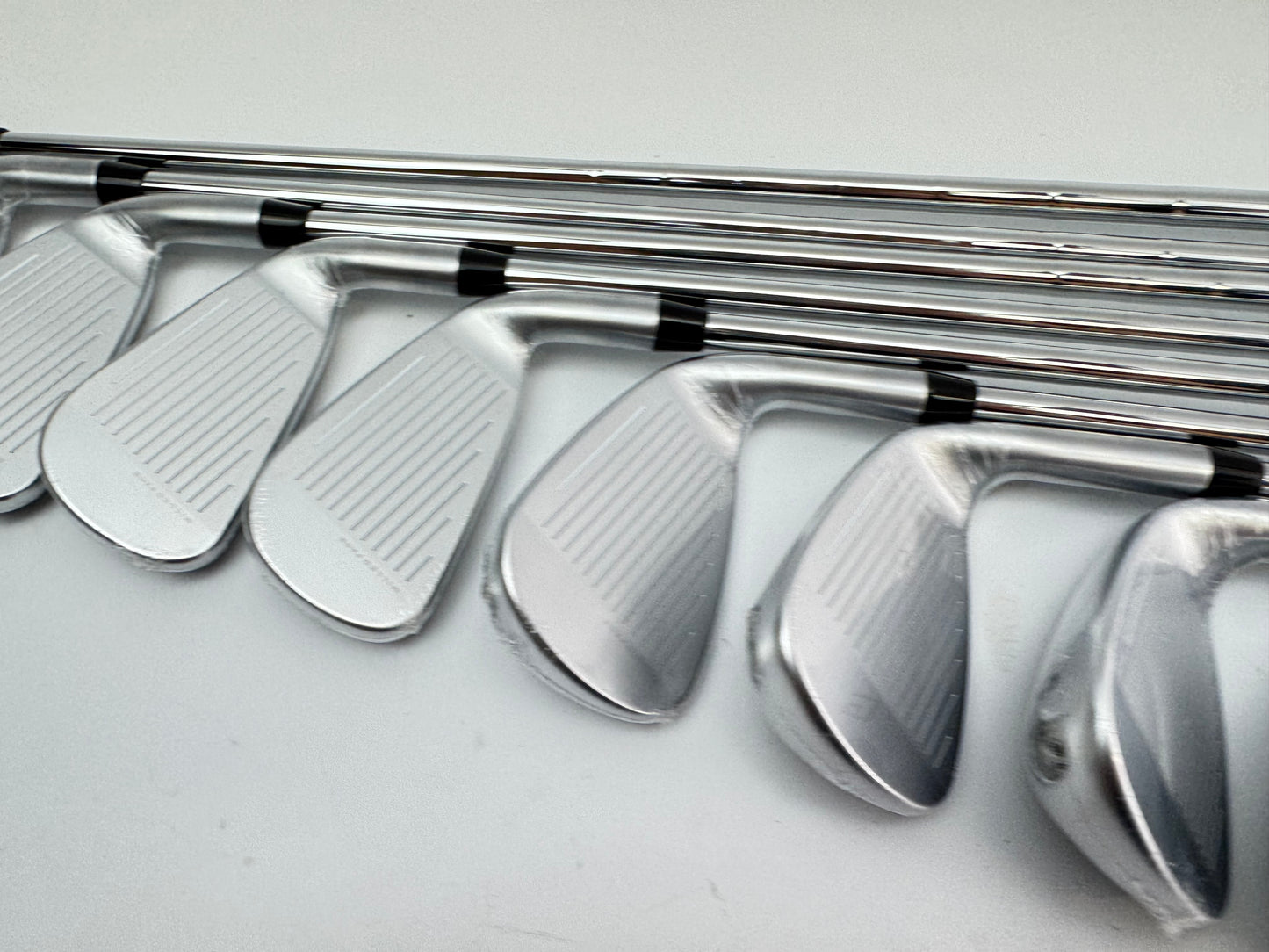 Cobra LTDx Irons Left Handed 4-PW+GW+SW KBS Tour 90 Regular Steel /New /24704