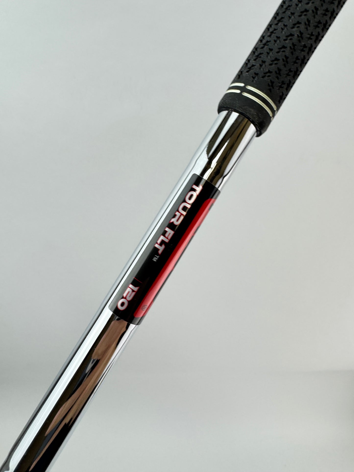 Cobra One Length 4 Iron F8 KBS Tour FLT 120 Stiff Flex Steel /Right /New /25580