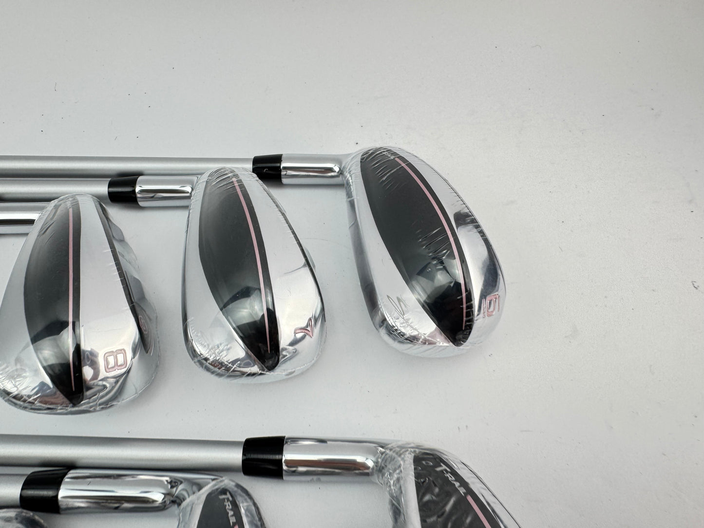 Cobra T-Rail Ladies Irons 6-9,GW+SW Women’s Graphite /Left Handed /New /24545