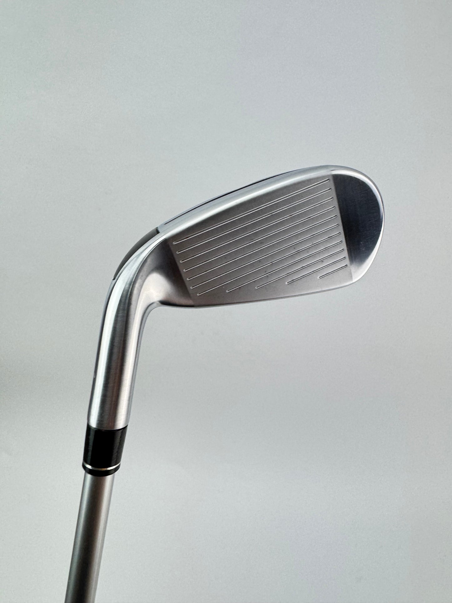 Taylormade Sim DHY 2 Iron 17* Diamana 90 Stiff Graphite /Right Handed /25066