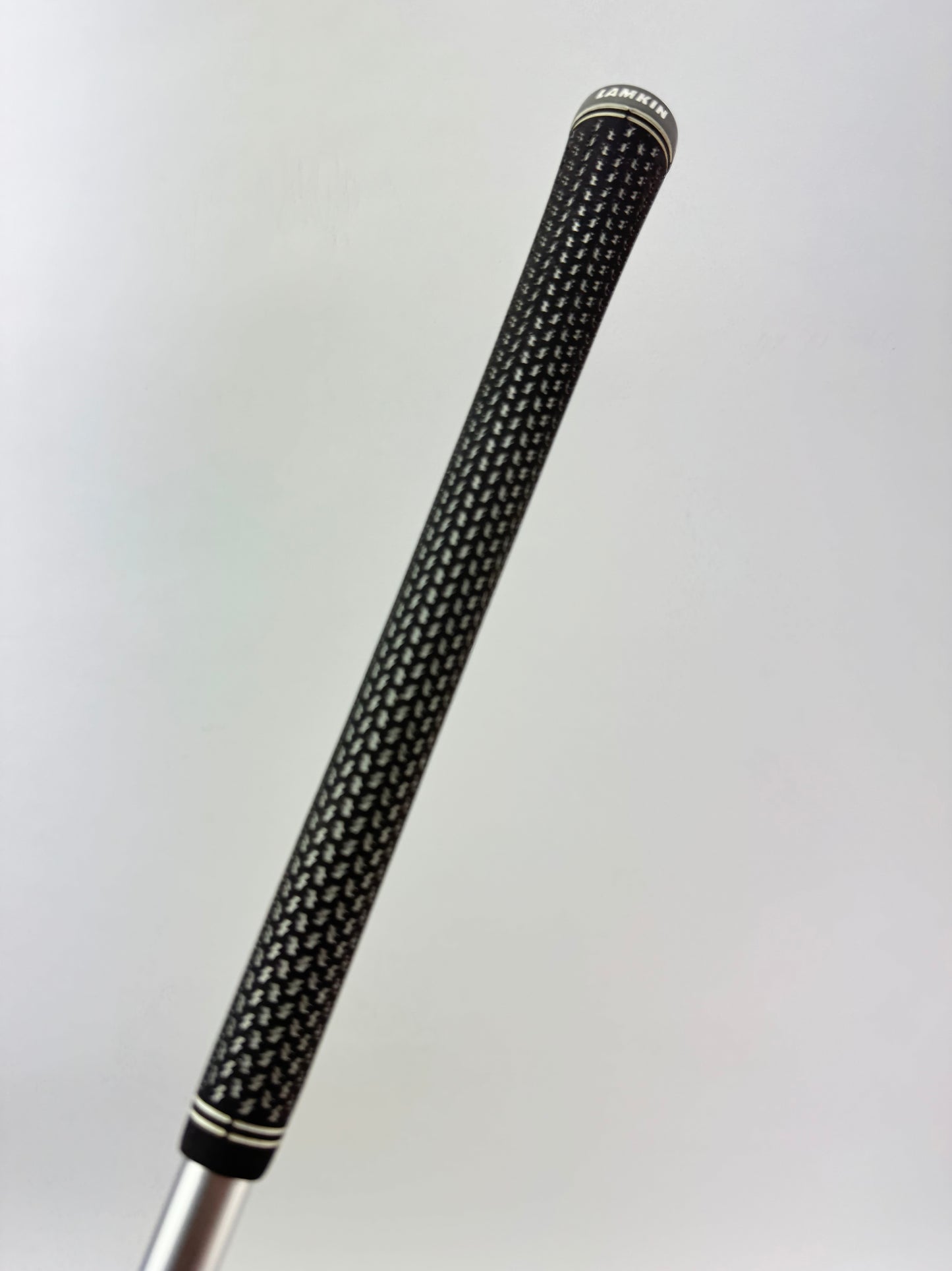 Taylormade Sim DHY 2 Iron 17* Diamana 90 Stiff Graphite /Right Handed /25066