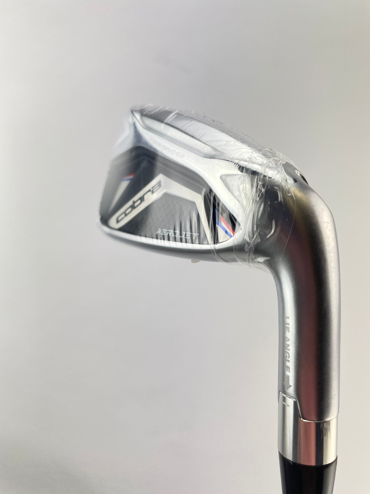Cobra Aerojet 7 Iron Ultralite Senior Flex Graphite /Right /Demo -1/2 /New/23044