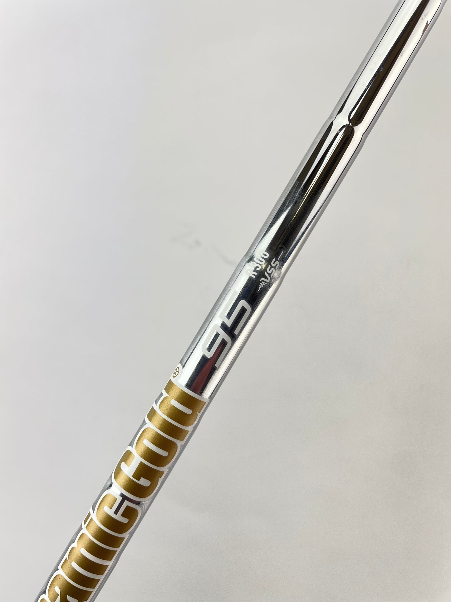 Dynamic Gold 95 Iron Shaft Vss Pro R300 Regular Flex Steel 35.25” /0.355 /23530