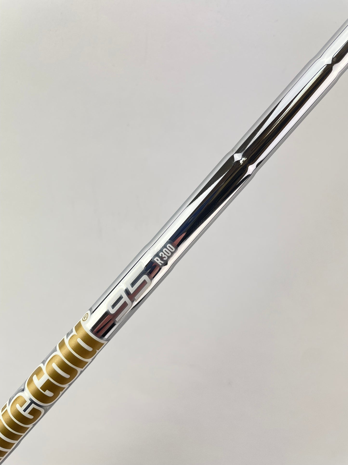 Dynamic Gold 95 Iron Shaft R300 Regular Flex Steel 35.25” /0.355 Tapered /23624