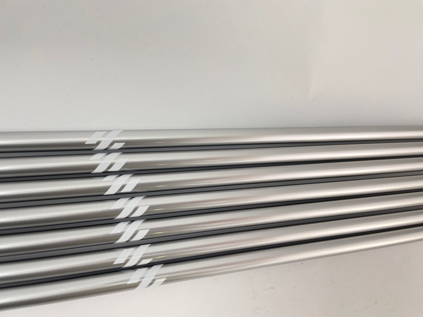 Aldila Ascent Iron Shaft Set (7) 65HY Regular Flex Graphite 42 /0.370 /Brand New