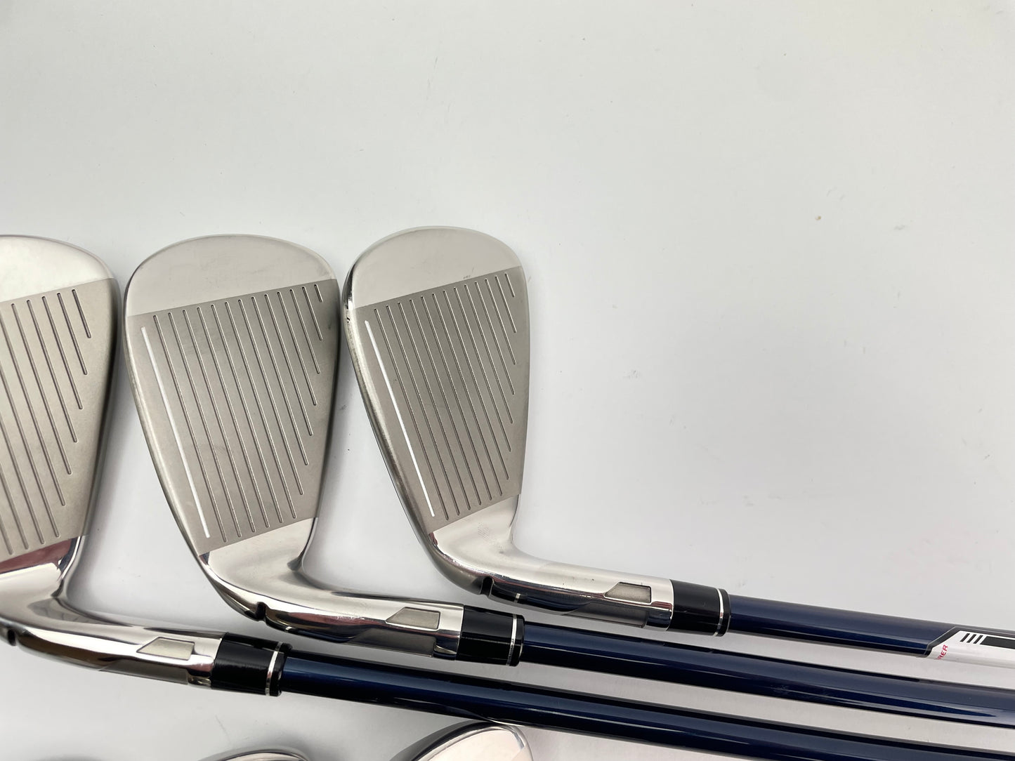 Taylormade Sim Max Irons 5-PW Ventus Blue Senior Graphite /Right Handed /28176
