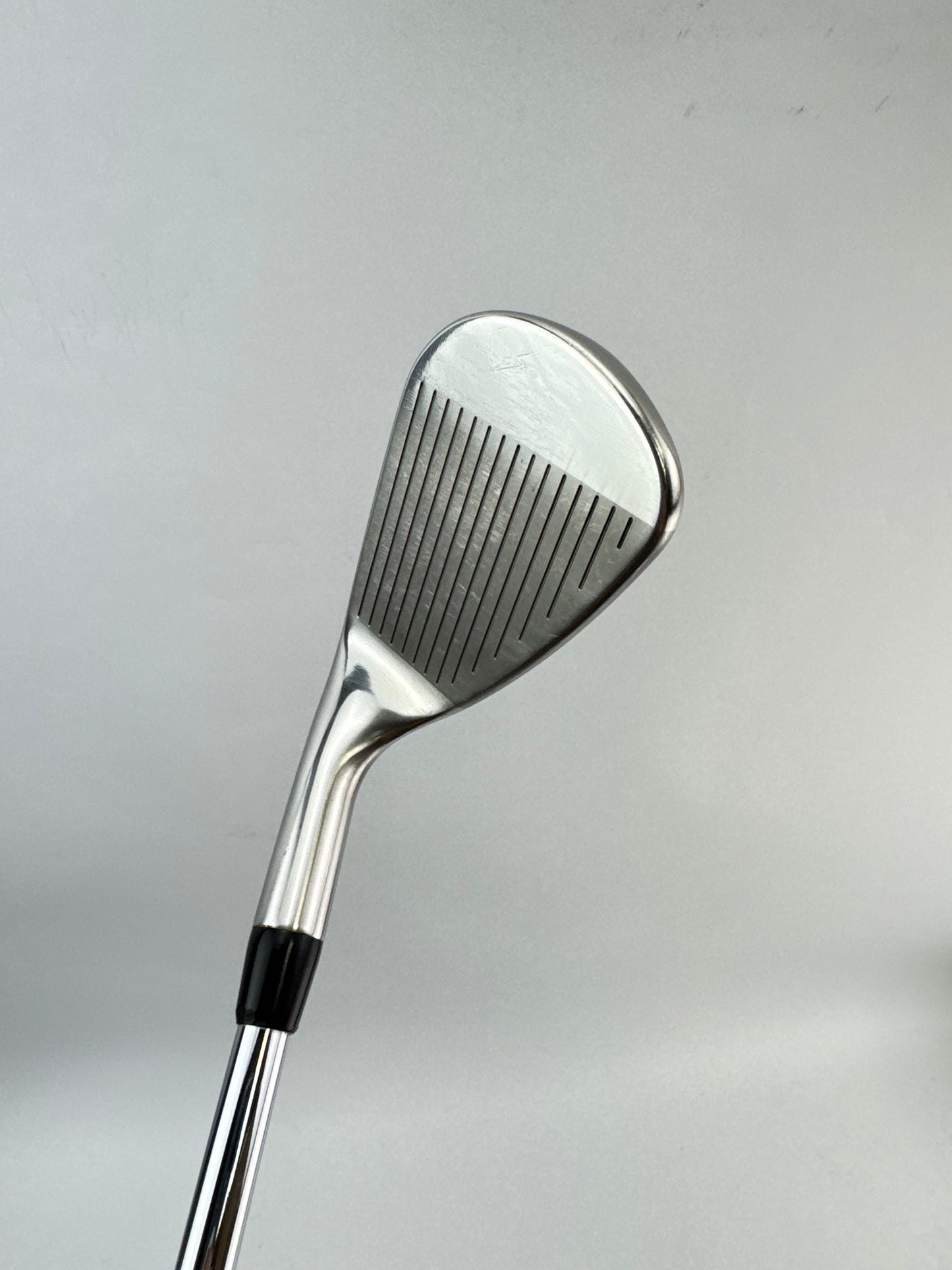 Titleist T300 Gap Wedge 48* AMT Red R300 Regular Flex Steel /New Grip /23822