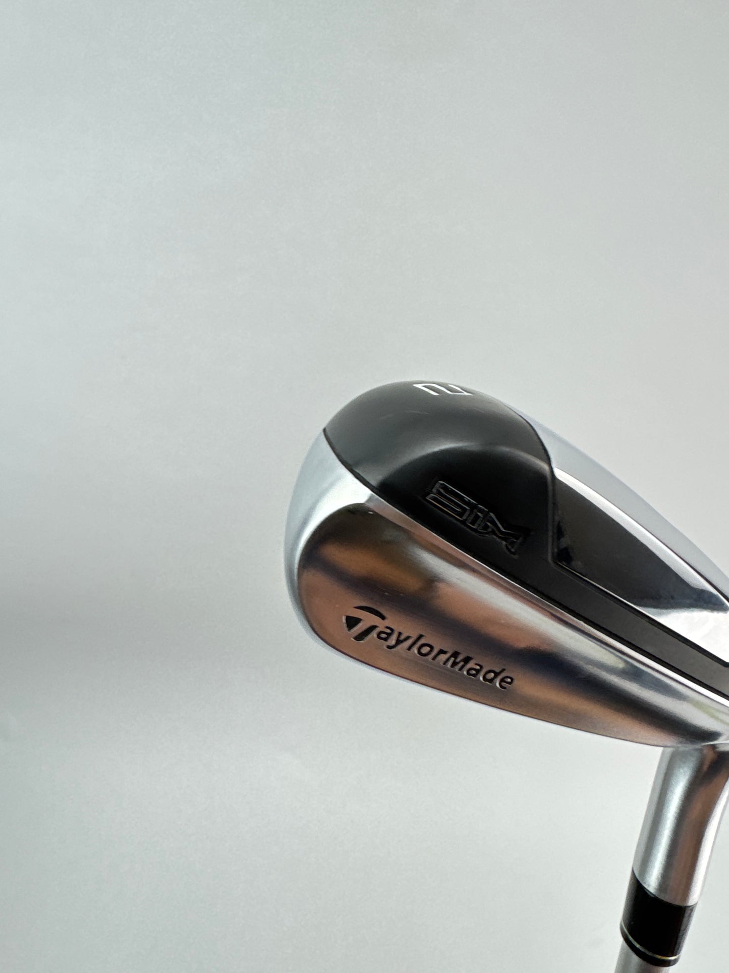 Taylormade Sim DHY 2 Iron 17* Diamana 90 Stiff Graphite /Right Handed /25066