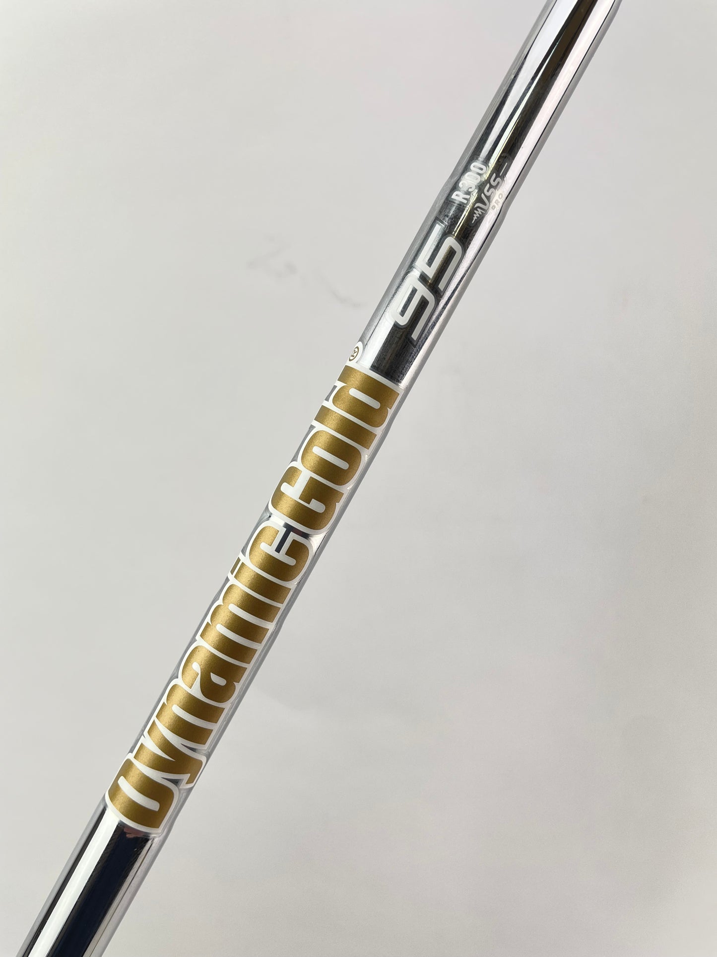 Dynamic Gold 95 Iron Shaft Vss Pro R300 Regular Flex Steel 35.25” /0.355 /23530