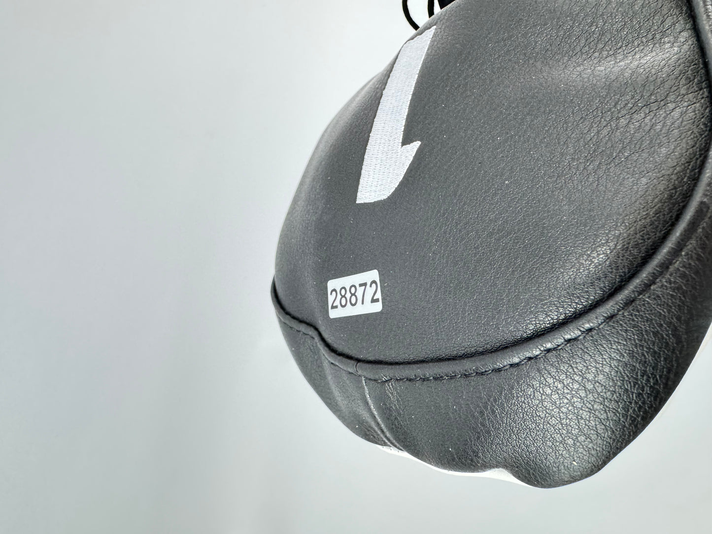 Takomo Ignis D1 Driver 9* Ventus Blue 6-X Extra Stiff Graphite /Headcover /28872