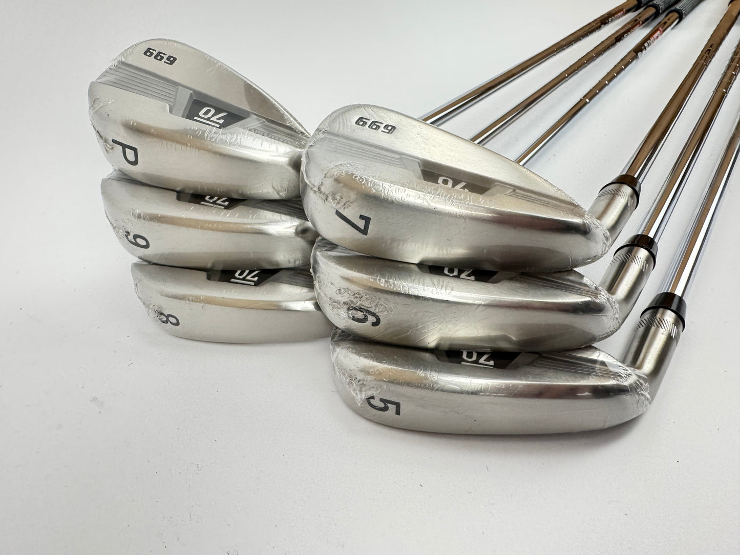 Sub70 699 Irons V2 5-PW Left Handed Elevate 95 Vss Regular Steel /New /34049