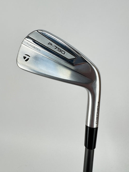 Taylormade P790 2 Iron 17* Hzrdus Smoke 6.0 Stiff Graphite 90G /Right /33640