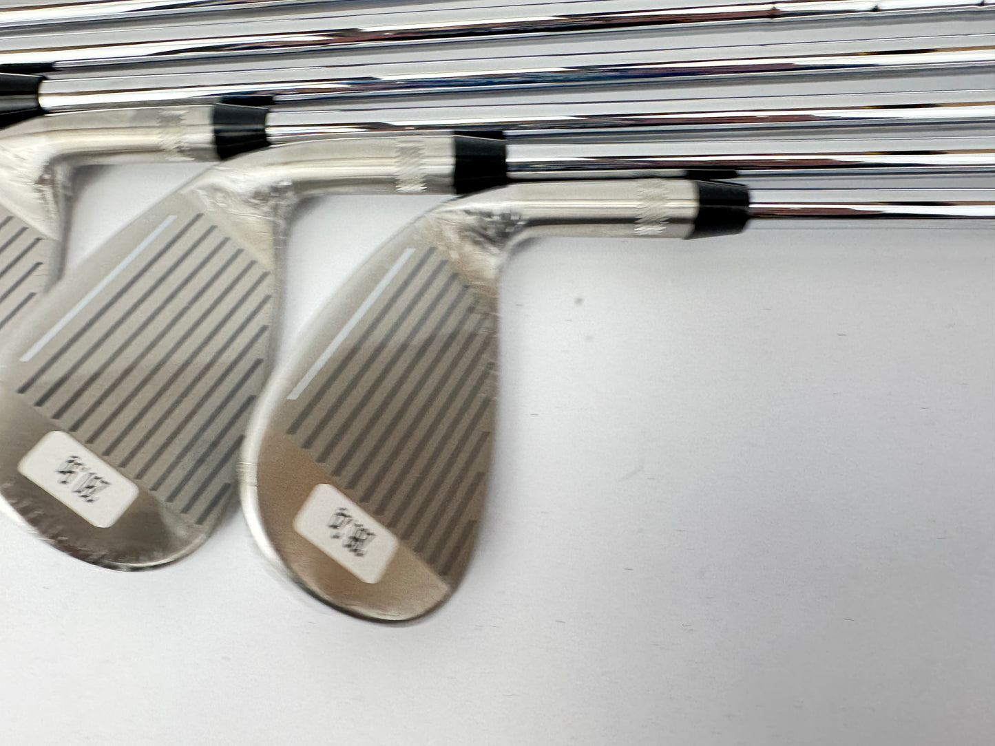 Sub70 699 Irons V2 5-PW Left Handed Elevate 95 Vss Regular Steel /New /34049