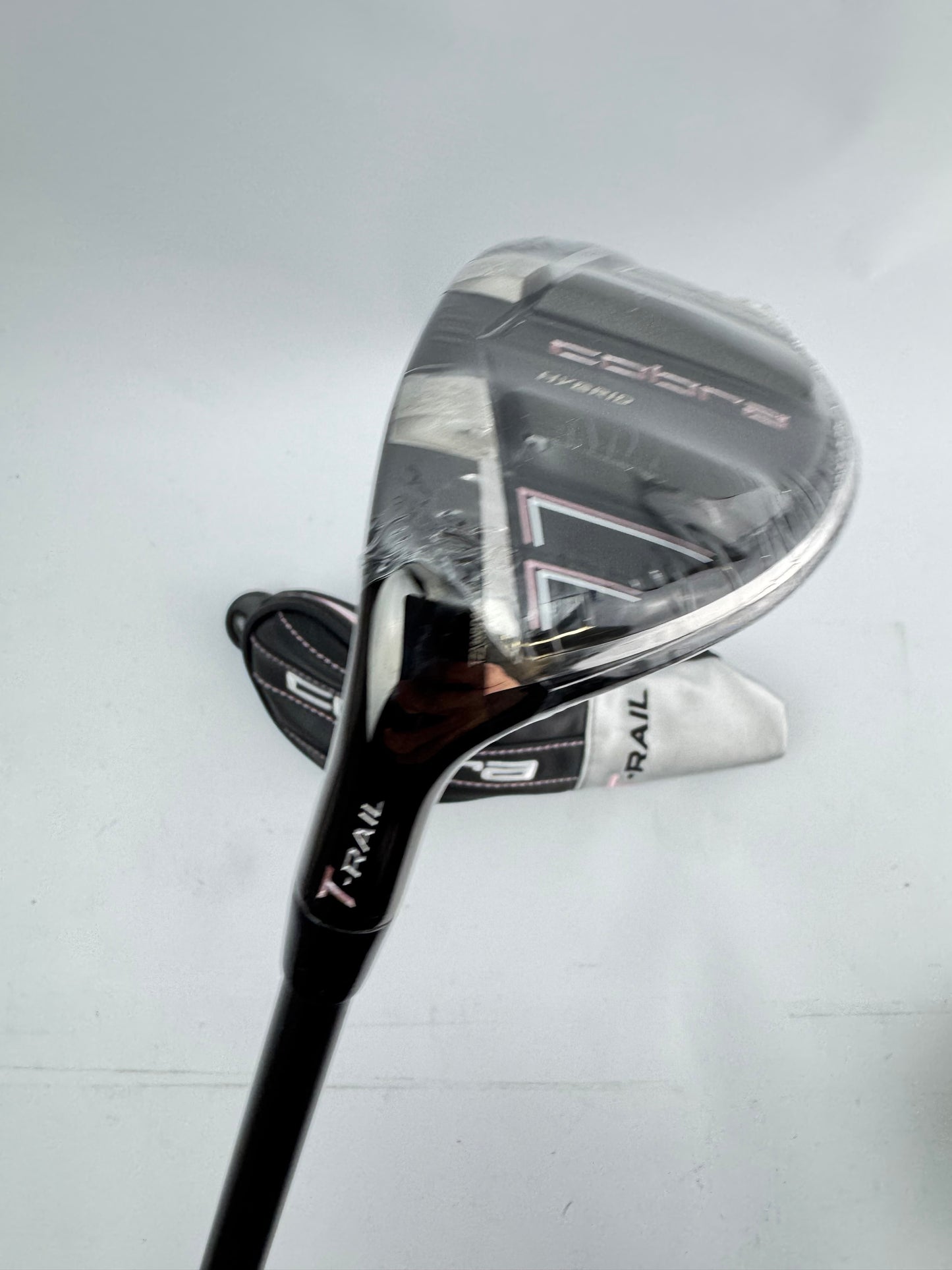 Cobra Ladies T Rail 5 Hybrid 23* KBS PGI Ladies Graphite /Left Handed /30374