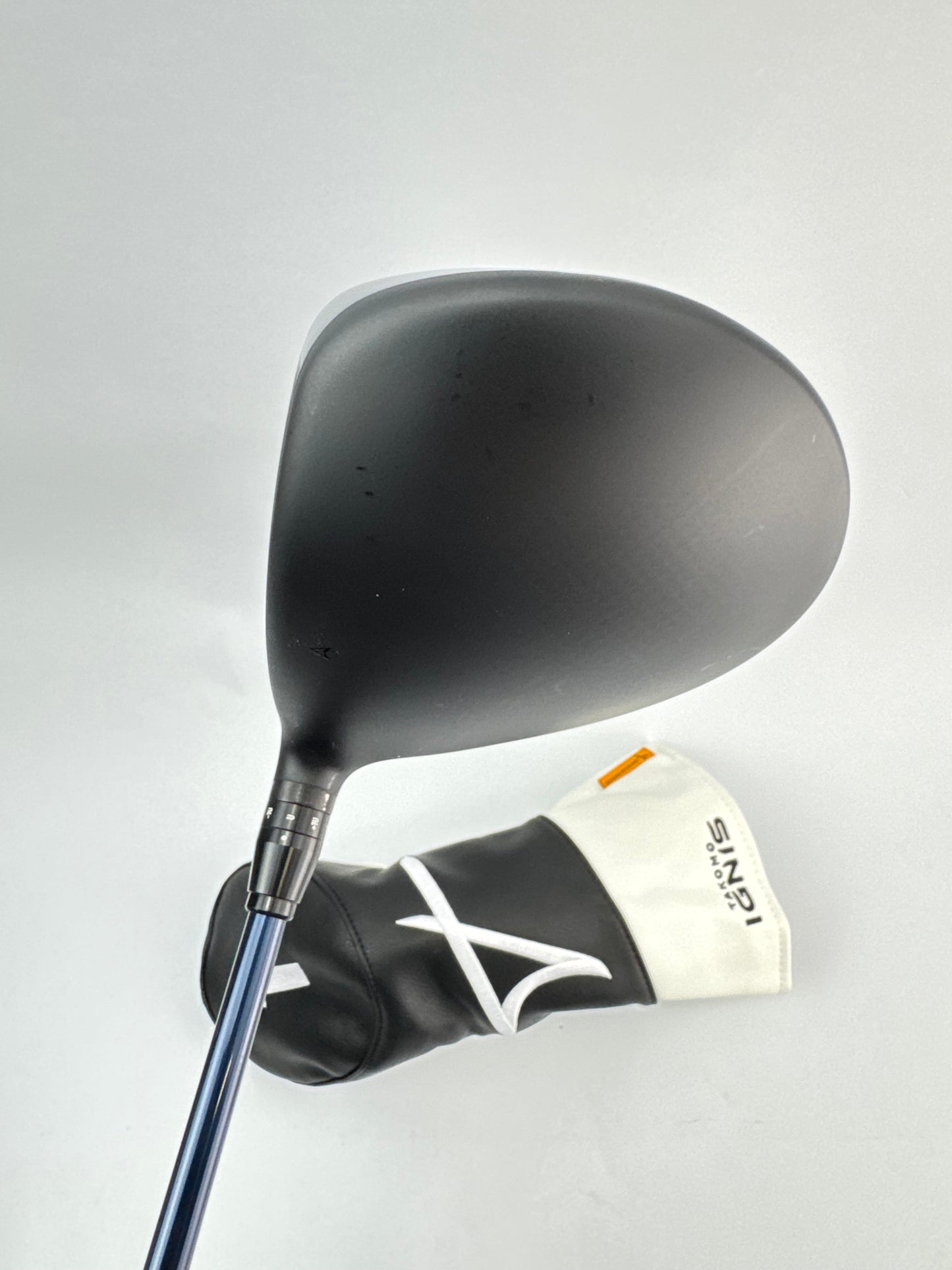 Takomo Ignis D1 Driver 9* Ventus Blue 6-X Extra Stiff Graphite /Headcover /28872