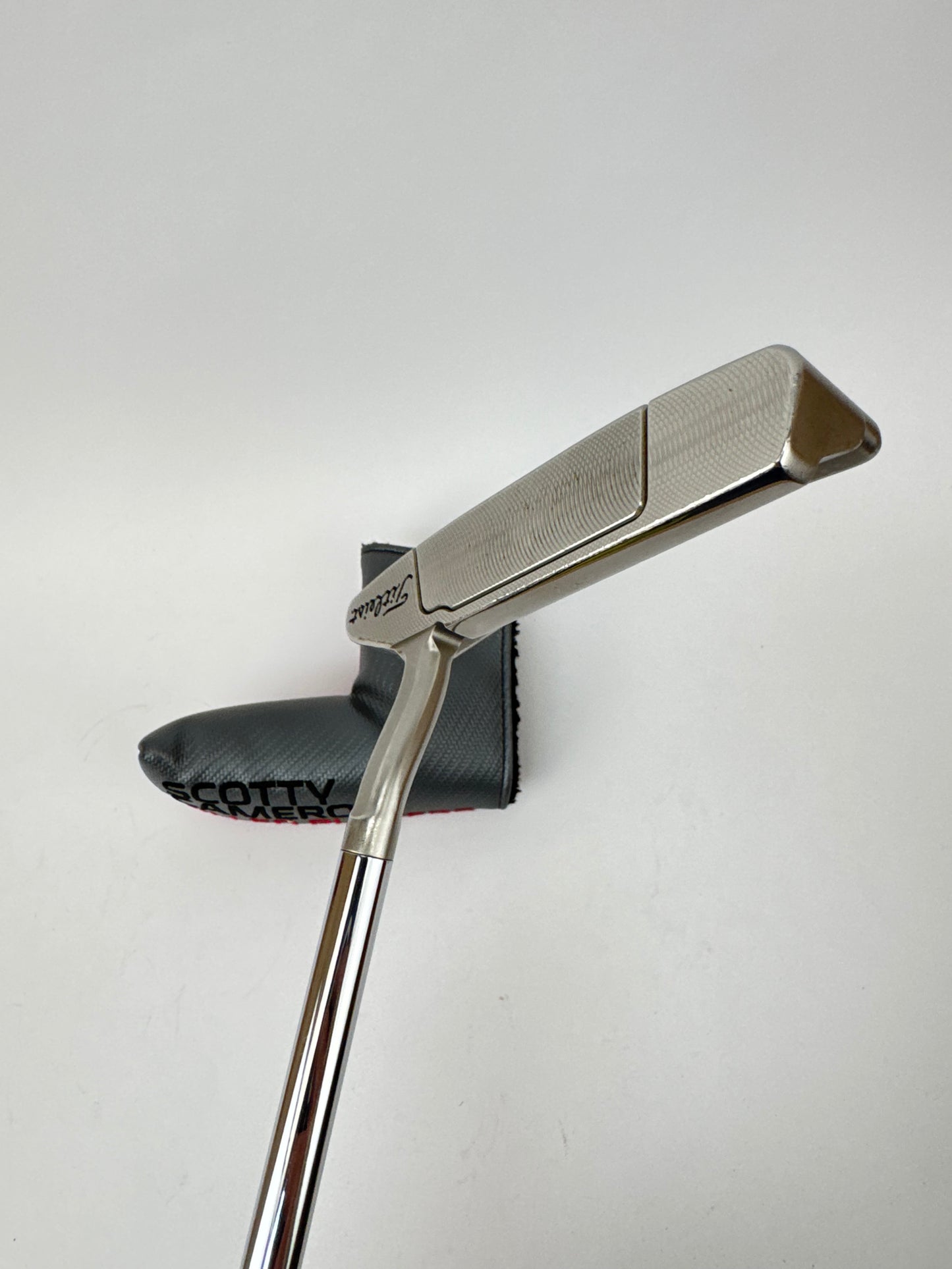 Scotty Cameron Select Newport 2.5 Putter 34.5” Right Handed /Headcover /33392