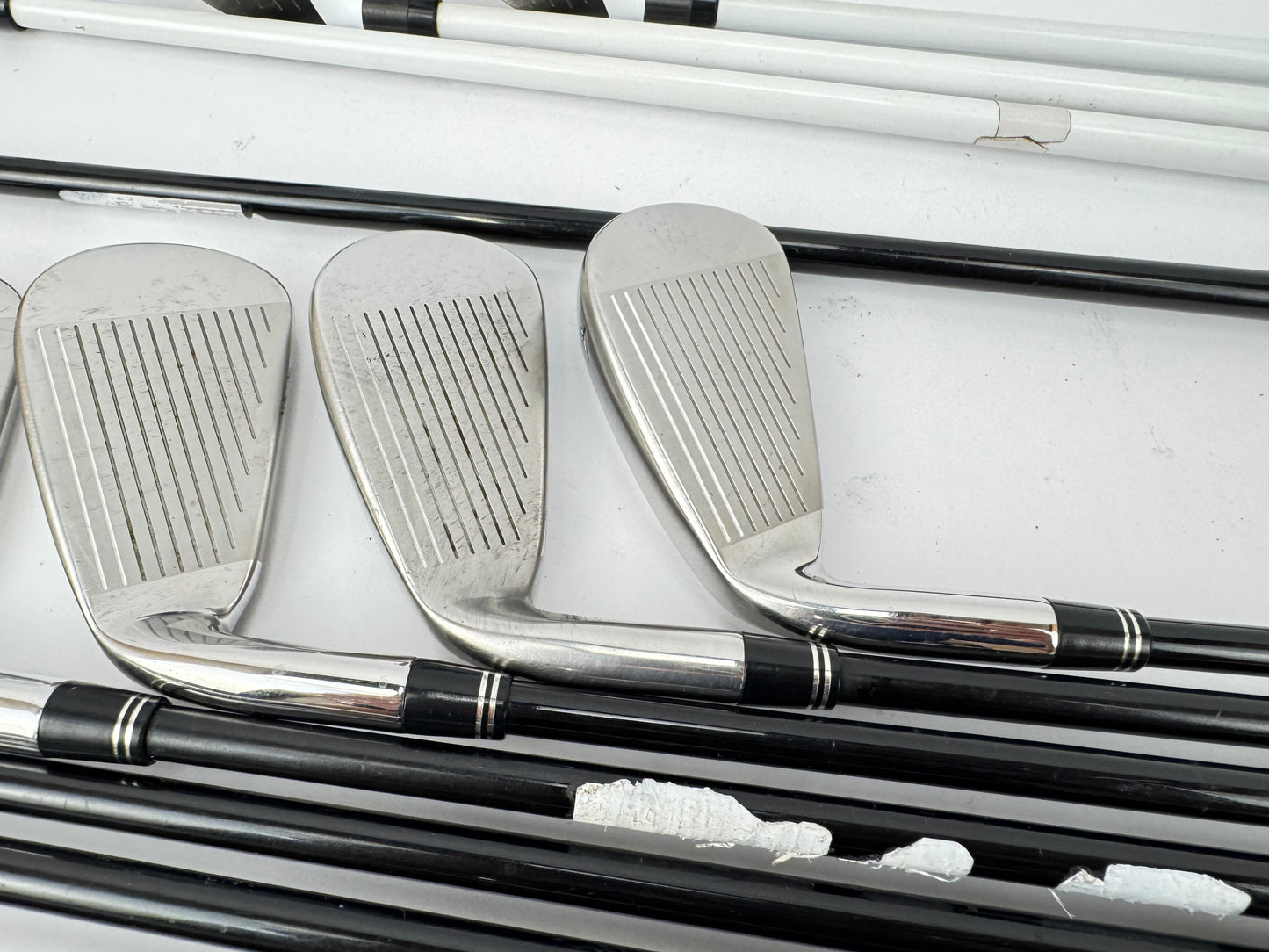 Taylormade Golf Mens Package Set 13 Clubs Regular Graphite /New Grips /Bag/34345