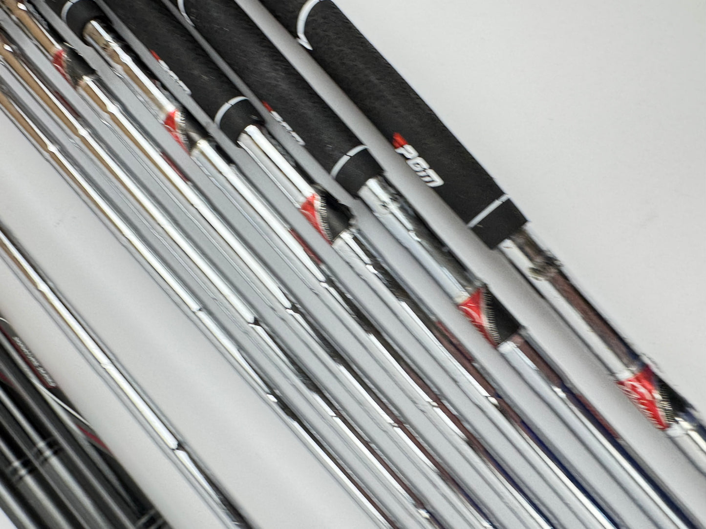 Mens Golf Package Set Jack Nicklaus Regular Flex /Right /New Grips /Bag /32203