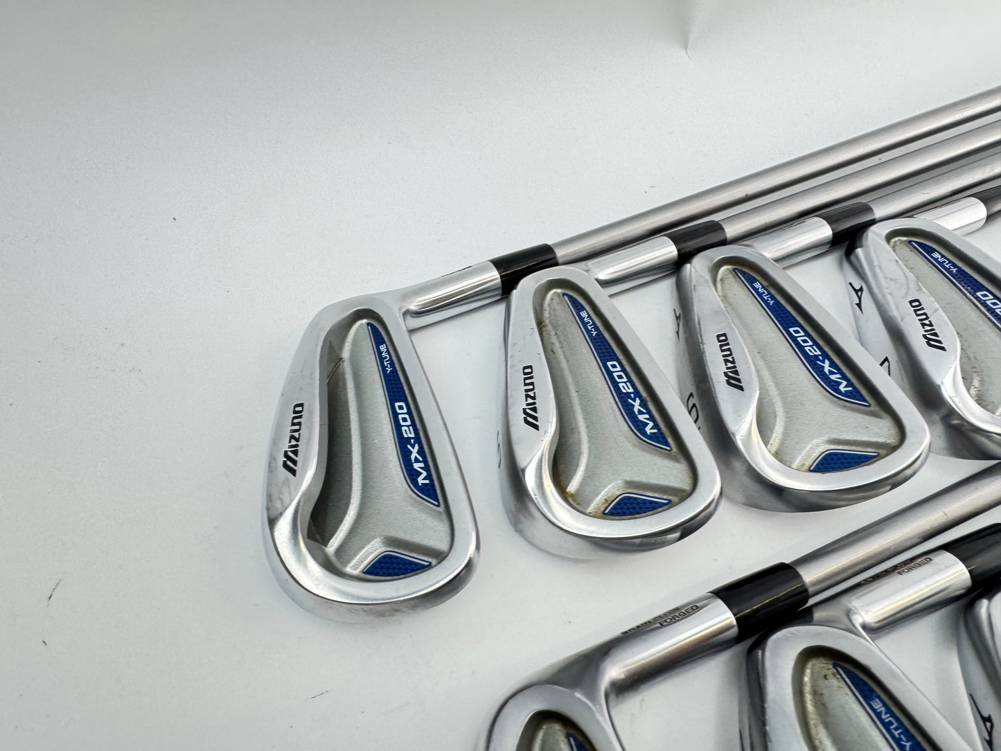 Mizuno MX200 Irons 4-PW Regular Flex Graphite /Right Handed /New Grips /30173